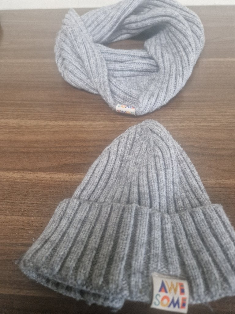 HEMA kindermuts / beanie met sjaal, Jongen of Meisje, Ophalen of Verzenden, Zo goed als nieuw, 104 of kleiner
