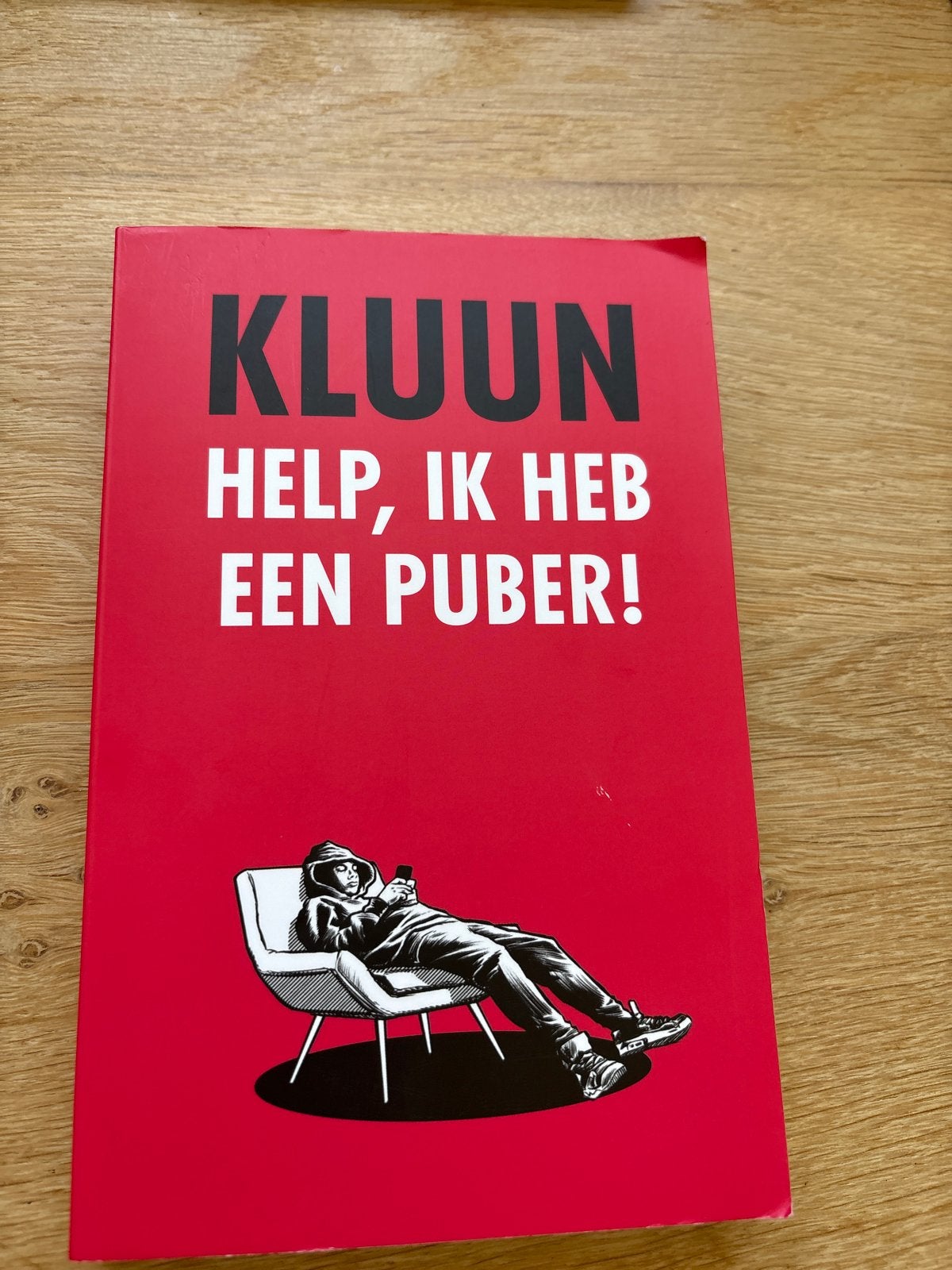 Kluun - Help, ik heb een puber!, Ophalen of Verzenden, Zo goed als nieuw, Nederland