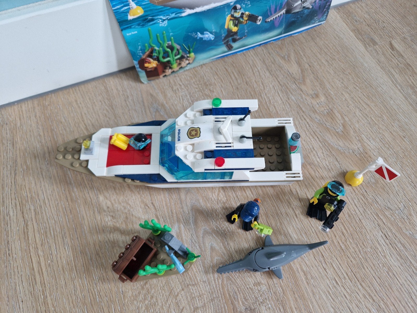 compleet! LEGO City Politie Patrouilleboot 60221 met duikers, Kinderen en Baby's, Ophalen of Verzenden, Zo goed als nieuw