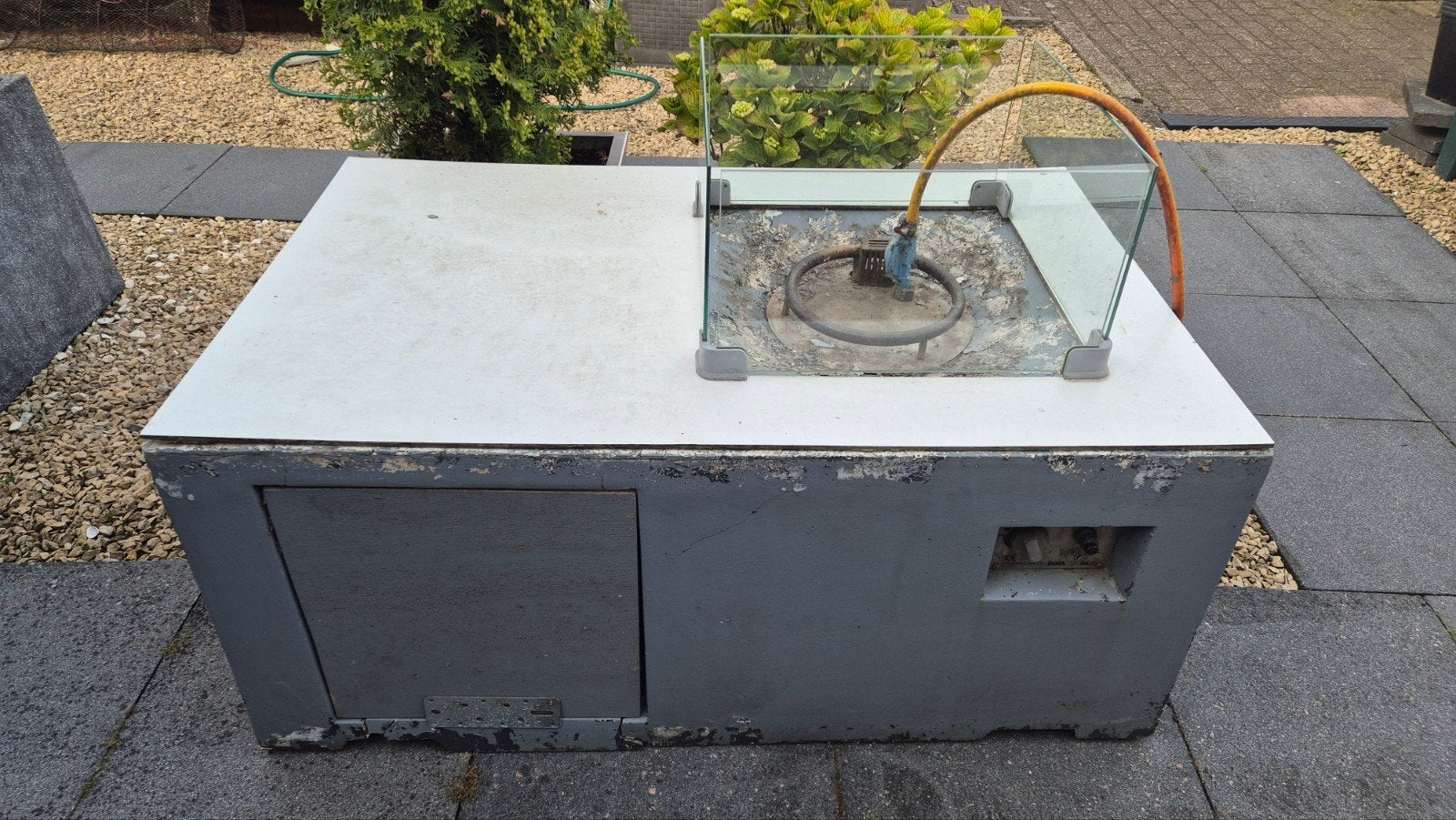 Happy cocooning vuurtafel met glasombouw en trespa blad., Ophalen, Gebruikt