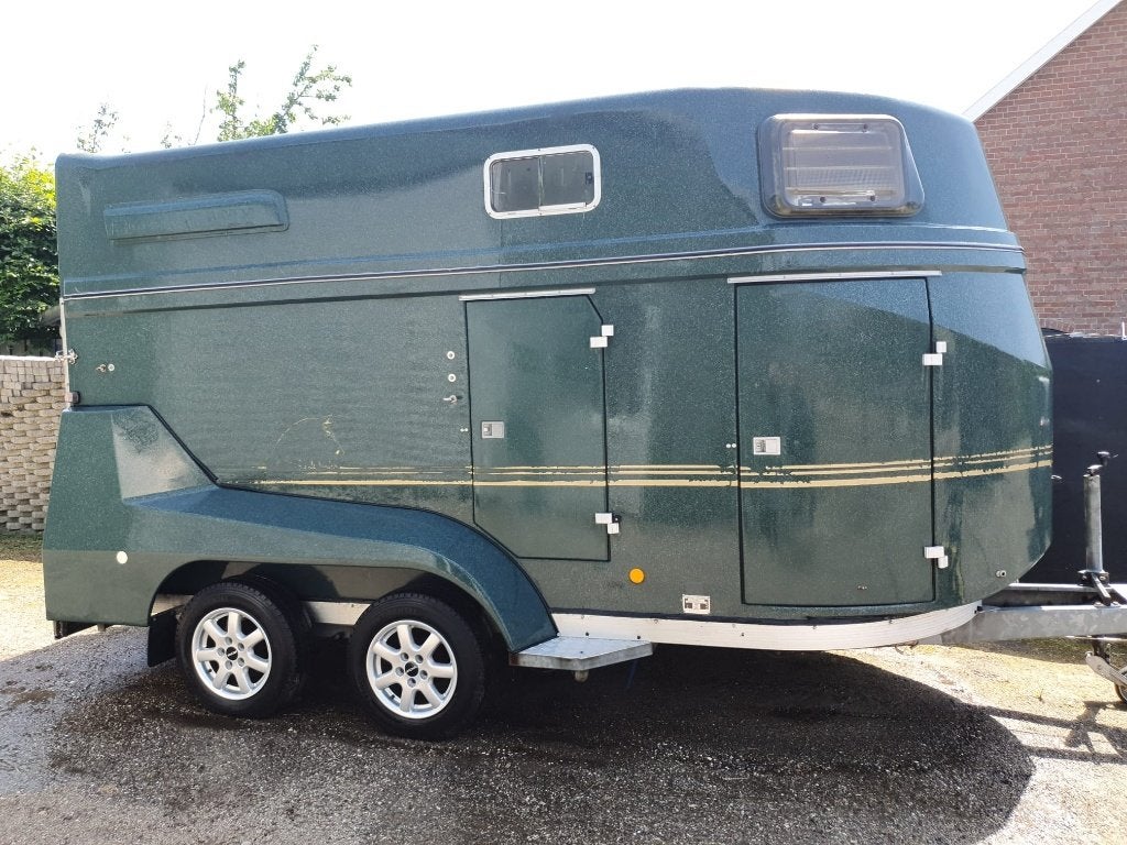 Zeer ruime 2 paards trailer, Dieren en Toebehoren, Ophalen, Gebruikt, Polyester, 2-paards trailer