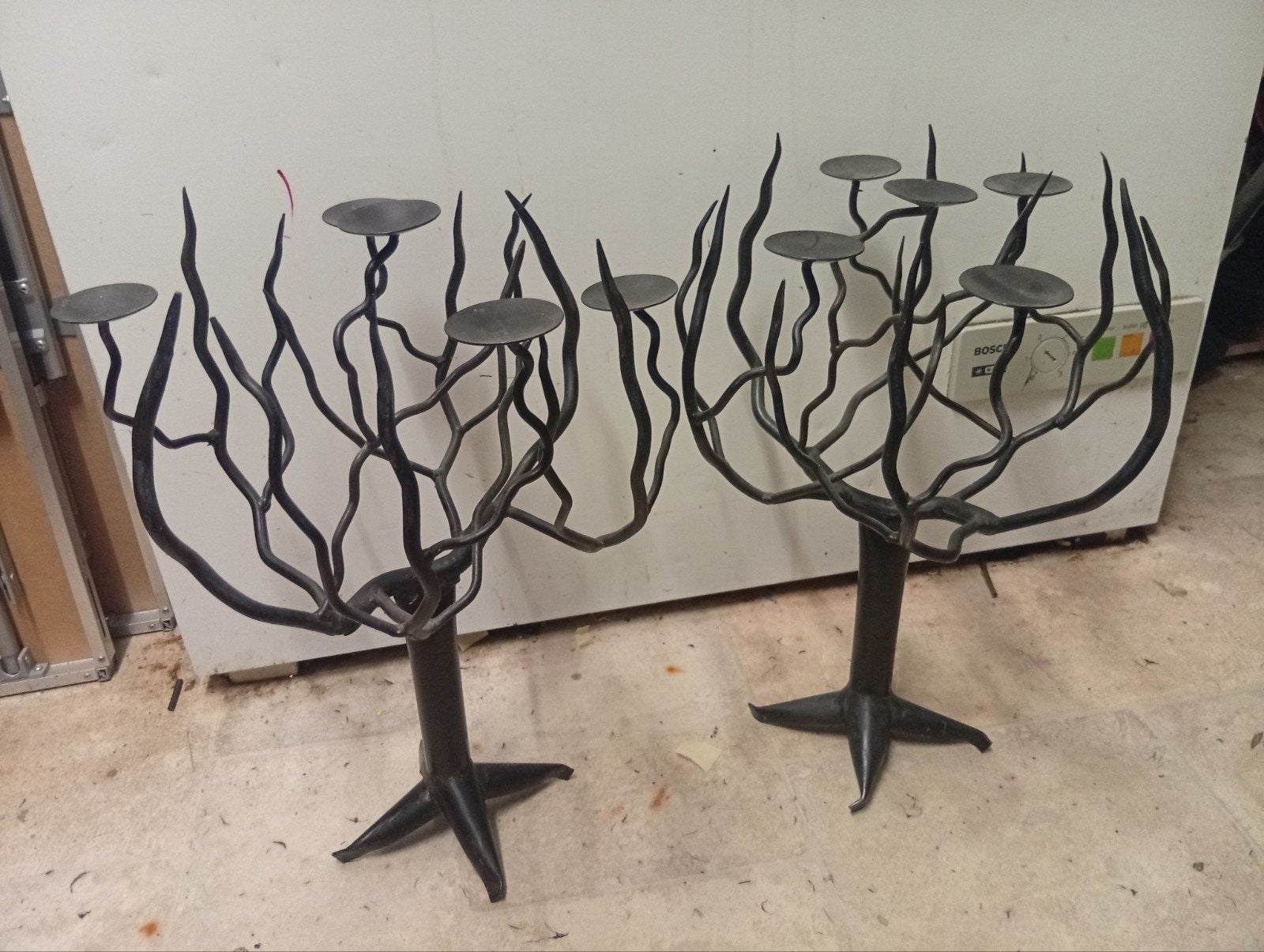 Set van 2 unieke metalen kandelaars - boom/tak design, Gebruikt, Zwart, Ophalen of Verzenden, Metaal