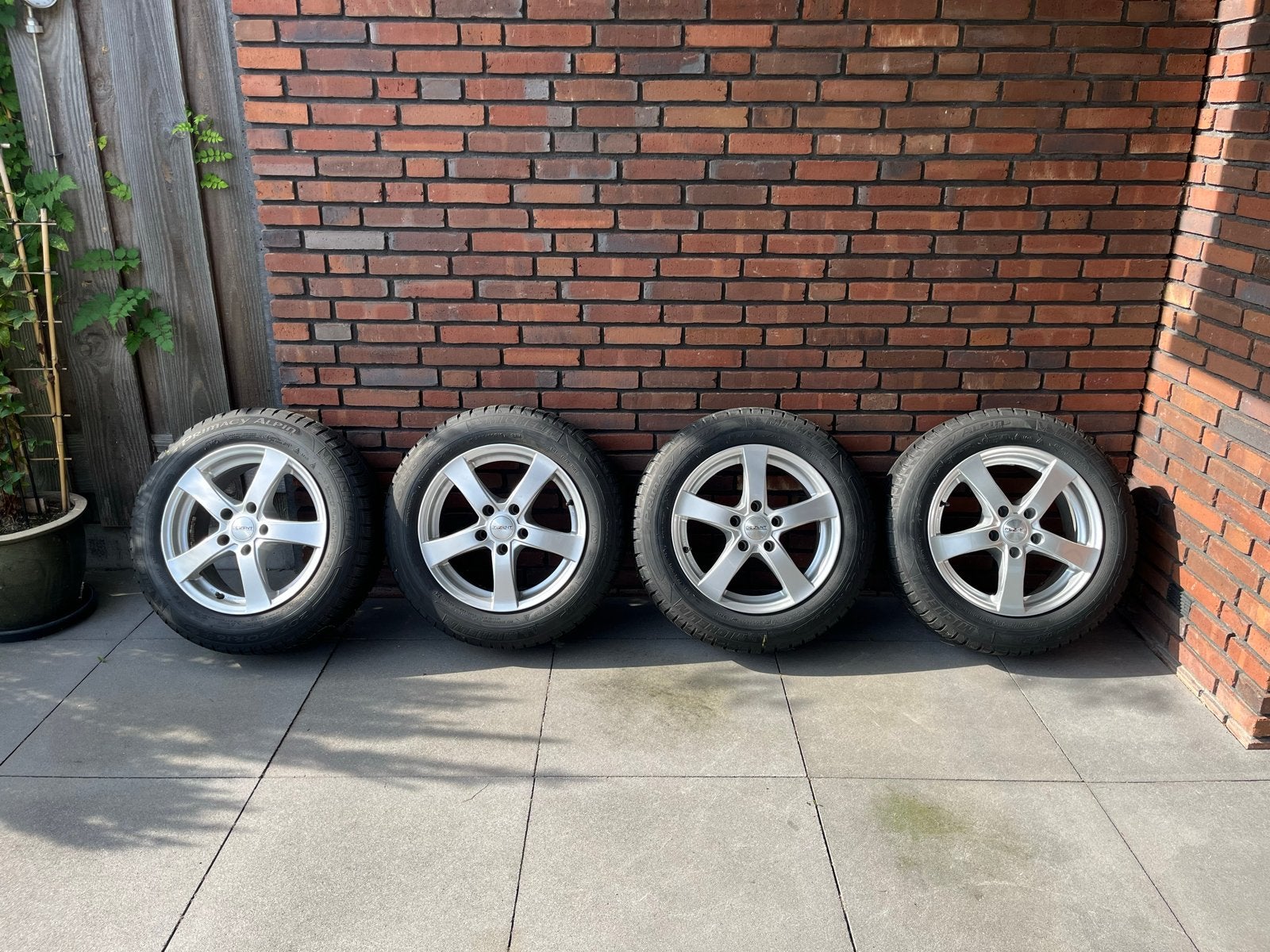 Michelin Primacy Alpin winterbanden Dezent velgen 205/60R16, Ophalen, Gebruikt