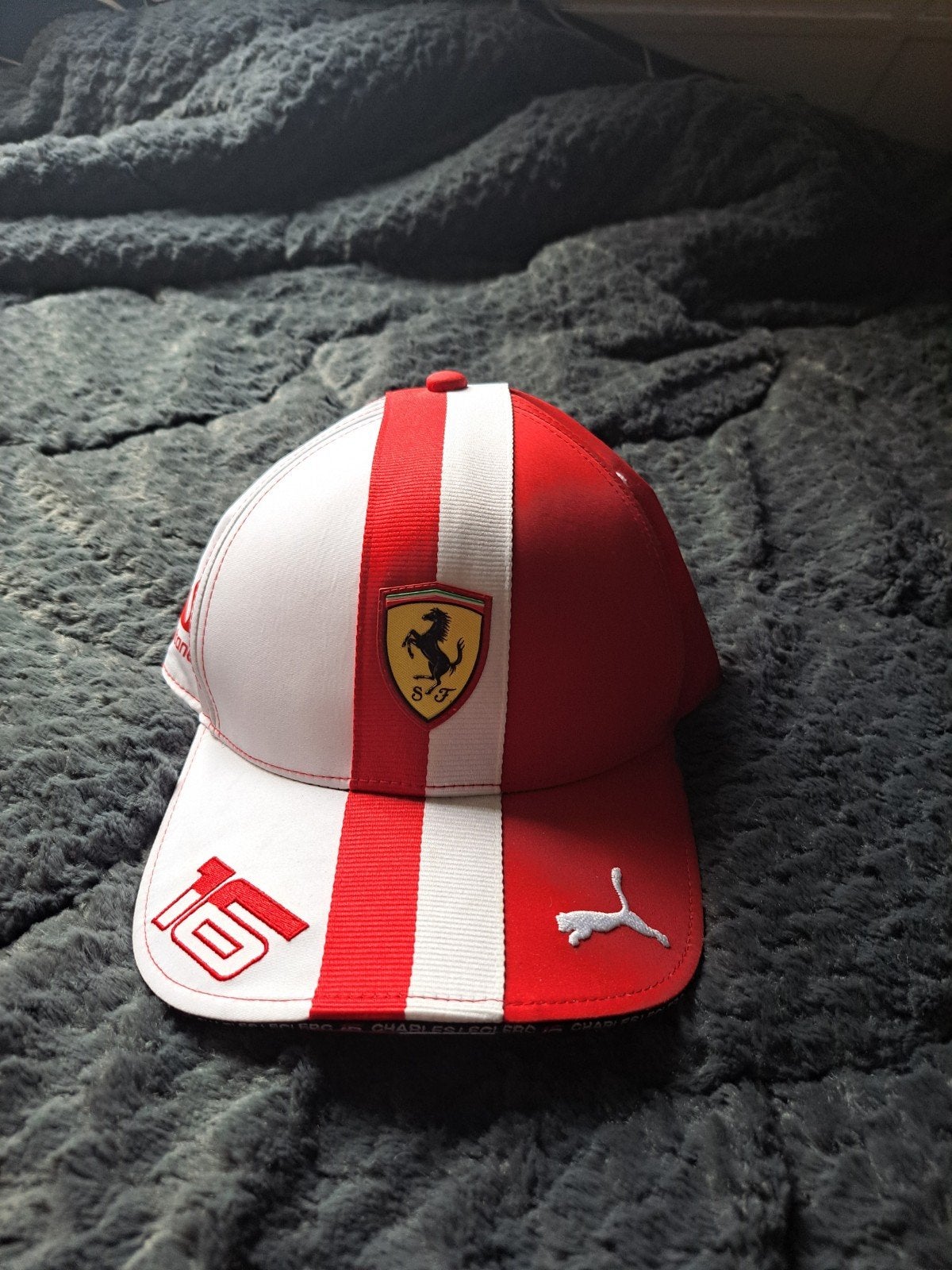 Diverse gebruikte petten - €2 per pet ferrari €4, Antiek en Kunst, Ophalen, Kinderen, Van alles
