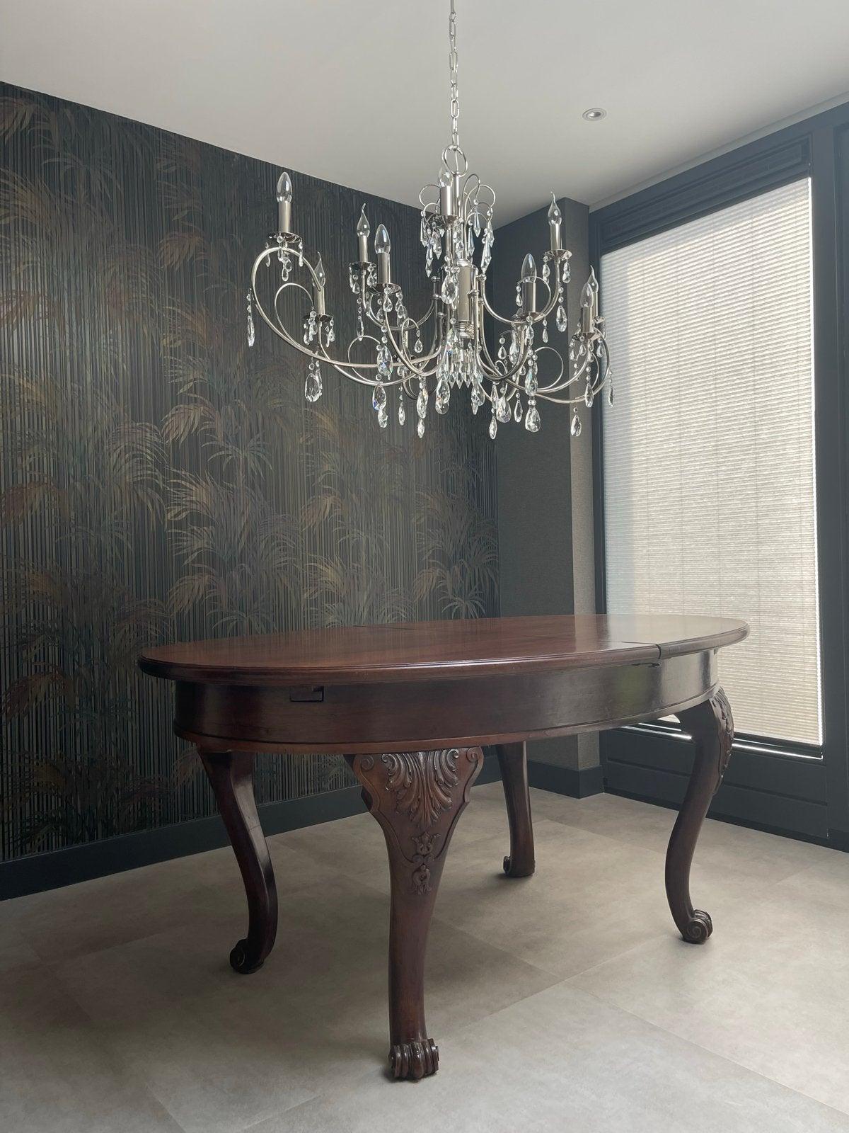 Foto 5 van Mooie uitschuifbare eettafel met 6 originele stoelen