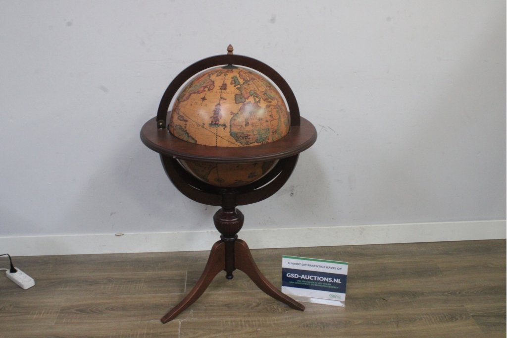 Bar-Globe op houten standaard, Huis en Inrichting, Woonaccessoires | Wereldbollen, Ophalen of Verzenden, Niet ingevuld, Niet ingevuld