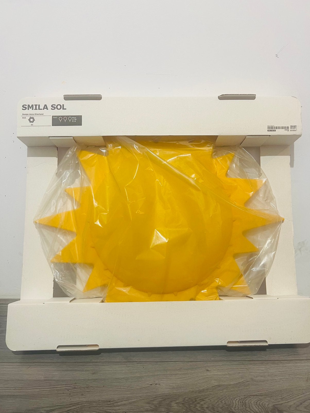 IKEA LAMP  zon lamp kinderen kamer. Geel IKEA merk., Geel, Nieuw, Ophalen of Verzenden, Ophangbaar