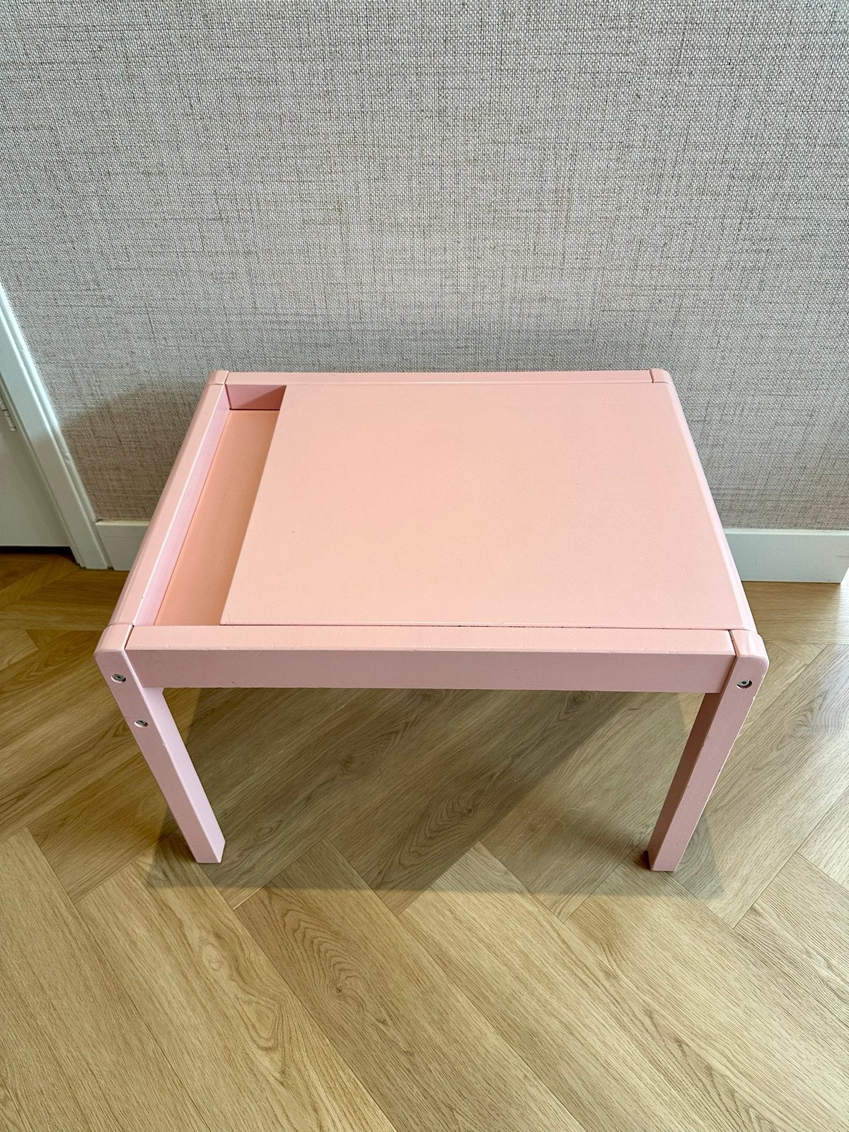 Roze kindertafel van H&M Home, Ophalen, Gebruikt, Tafel(s)
