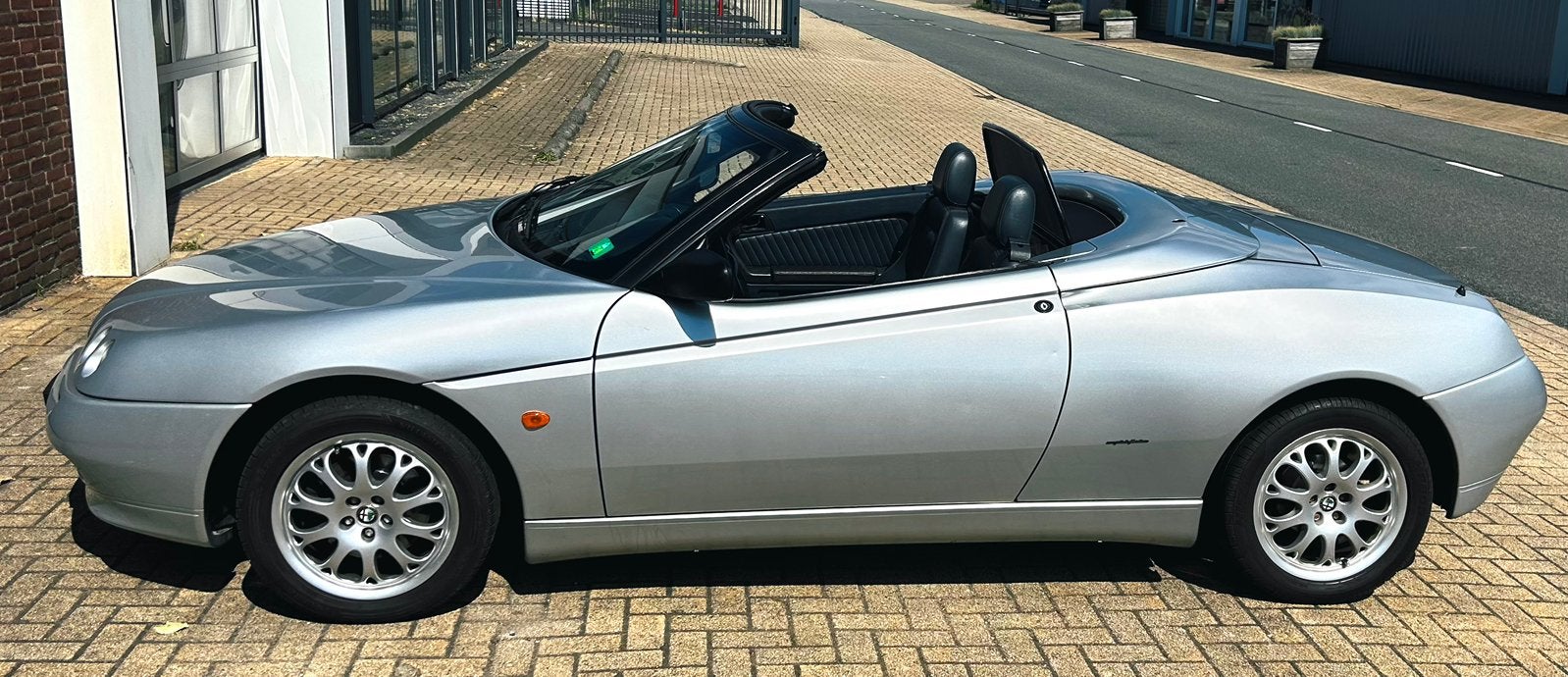 Alfa Romeo Spider 2.0 Twin Spark 16V  fase 2 1999 Grijs, Voorwielaandrijving, 1345 kg, Cabriolet, Spider