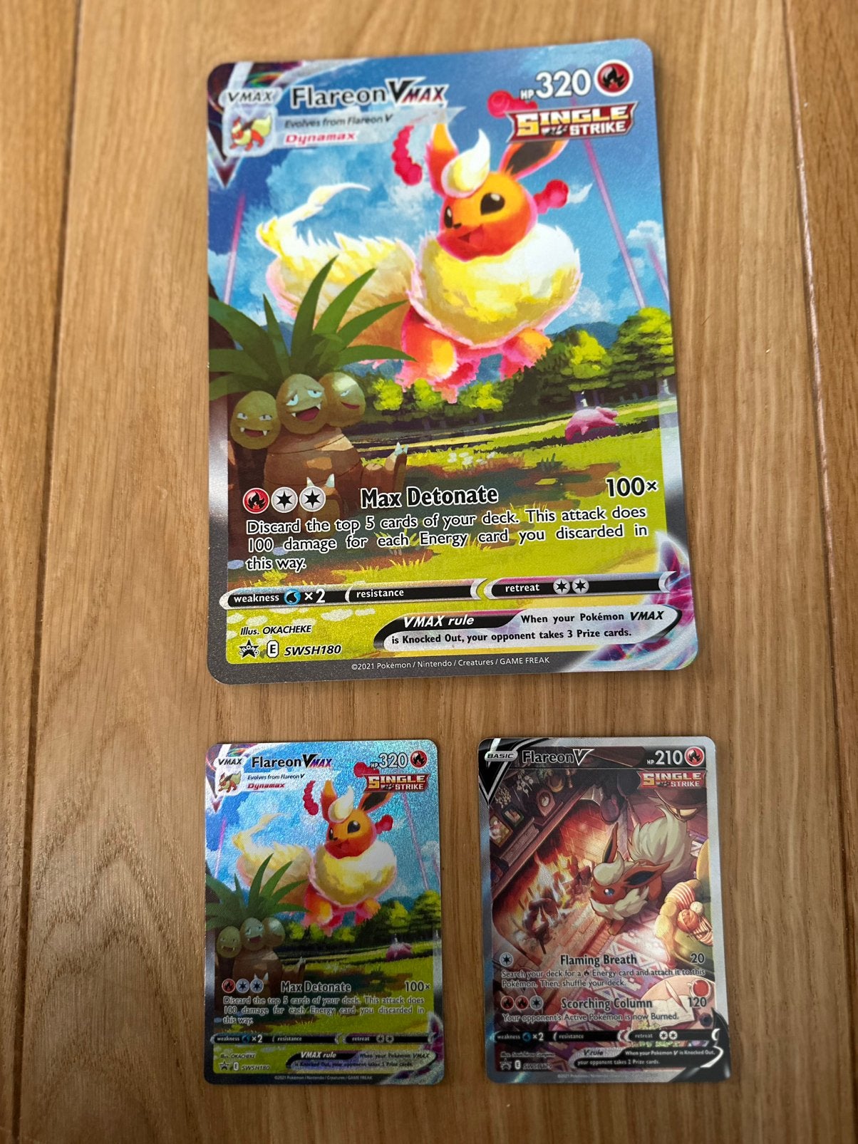 Pokémon TCG Flareon VMAX & Flareon V + Jumbo Promo Kaart, Ophalen of Verzenden, Zo goed als nieuw, Meerdere kaarten