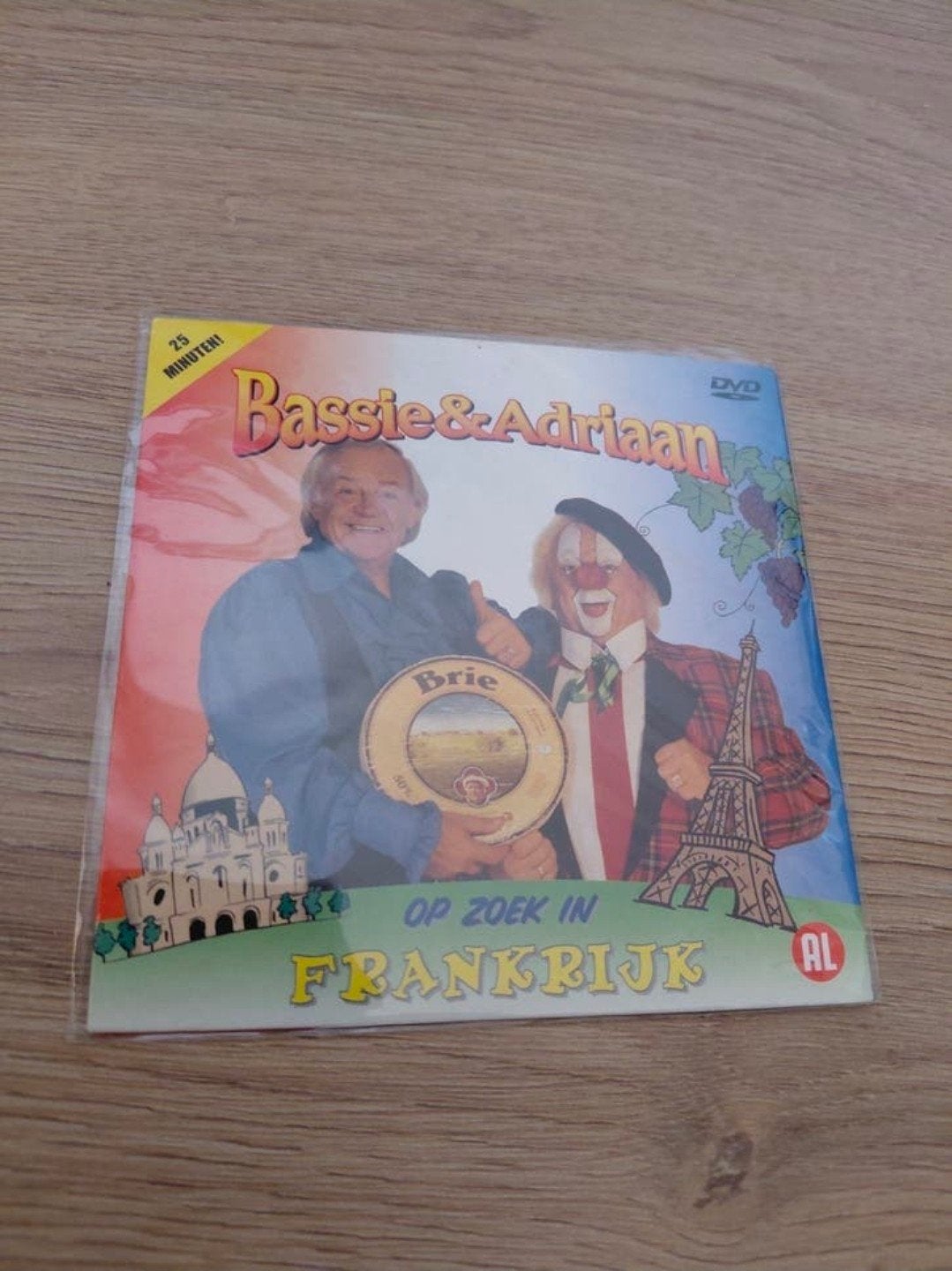 Bassie en Adriaan op zoek in Frankrijk dvd., Alle leeftijden, Tv-serie, Ophalen of Verzenden, Zo goed als nieuw