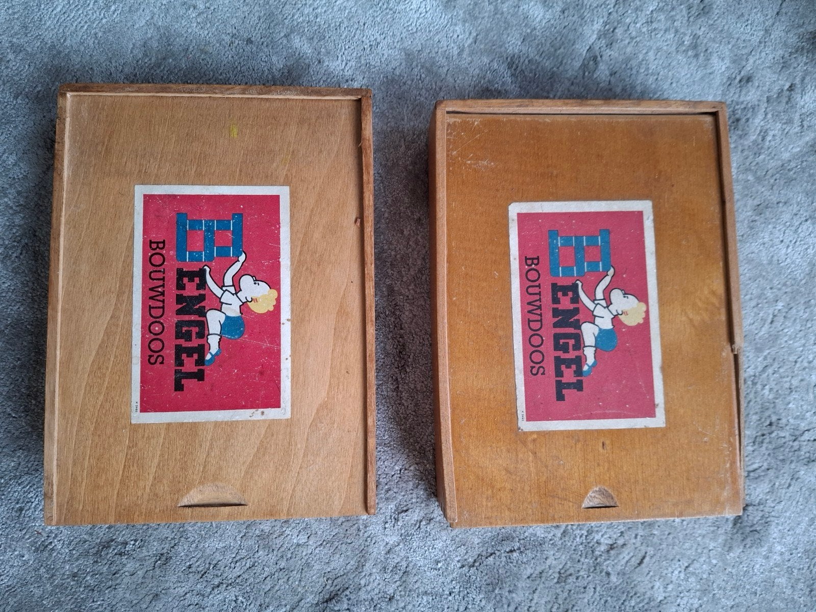 Twee ENGEL/ANKER steenbouwdozen met bouwboekje, Ophalen of Verzenden