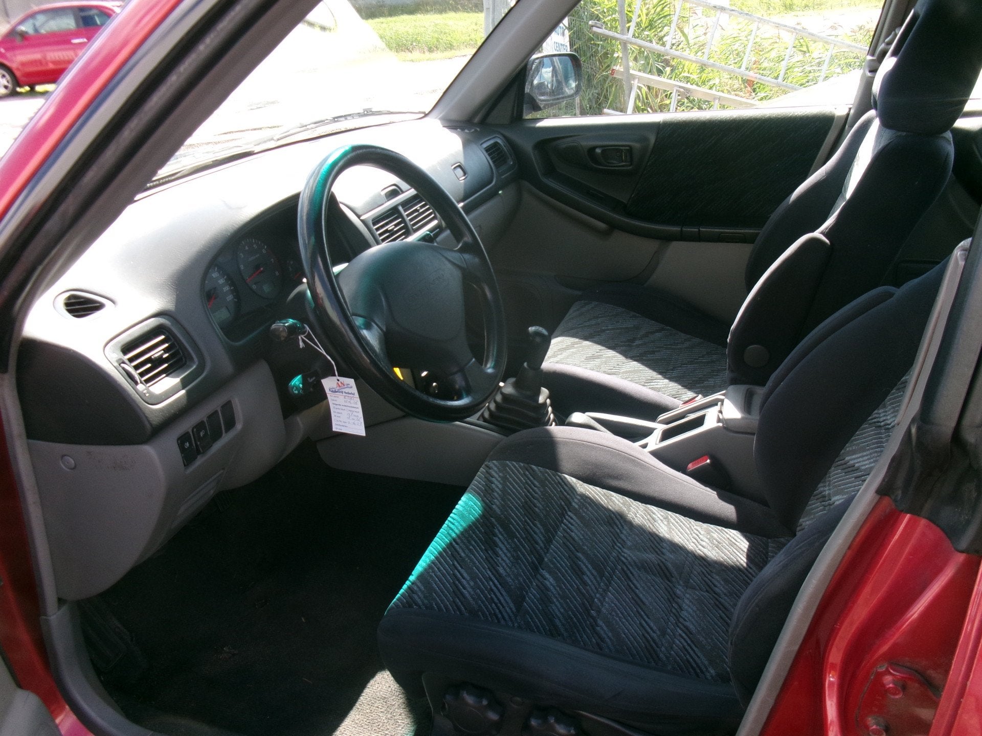 Foto 5 van Subaru Forester 2.0 AWD orgineel 189000 km (bj 2001)