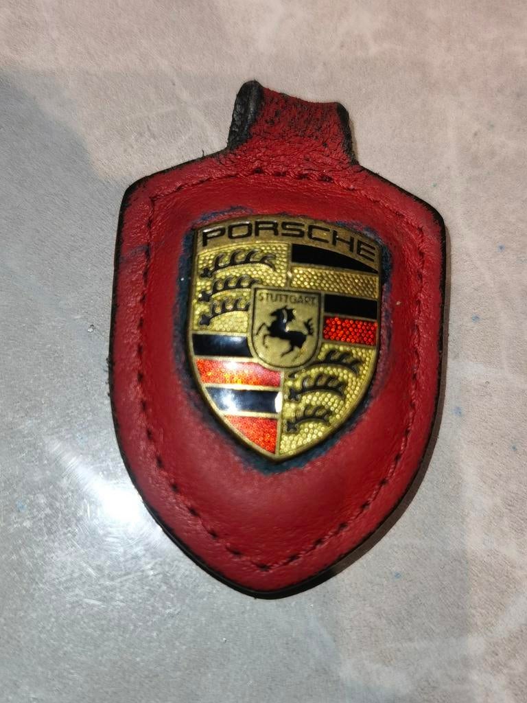 Gebruikt origineel porsche sleutelhanger vanuit porsche deal, Verzamelen, Sleutelhangers, Ophalen of Verzenden, Gebruikt, Merk