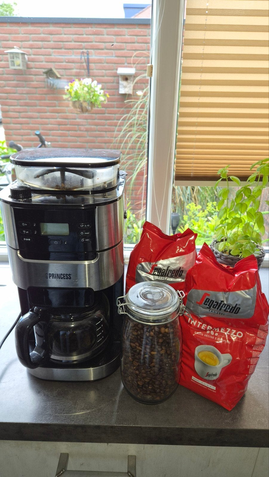 Princess Koffiezetapparaat met ingebouwde bonenmaler, Afneembaar waterreservoir, Gebruikt, 10 kopjes of meer, Ophalen of Verzenden