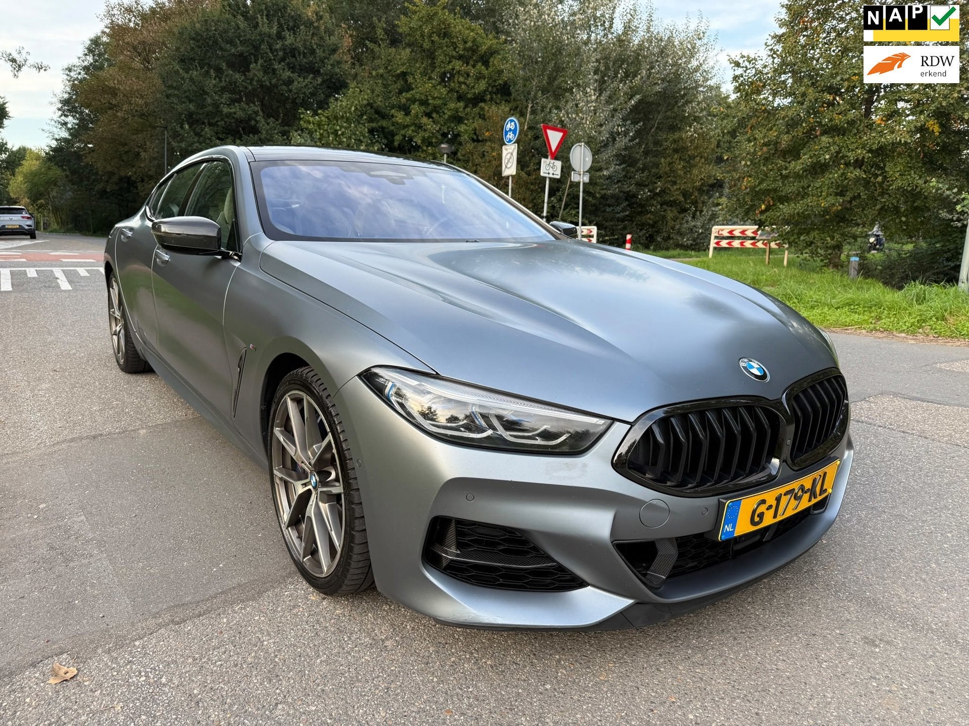 BMW 8-serie Gran Coupé M850i xDrive High Executive Carbon M, Auto's, Automaat, Gebruikt, 4395 cc, Bedrijf