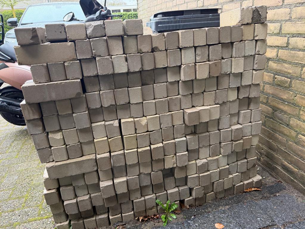 Kalkzandstenen voor tuin of bouwproject, Doe-het-zelf en Verbouw, Metselstenen, Ophalen, Gebruikt, Kalkzandstenen