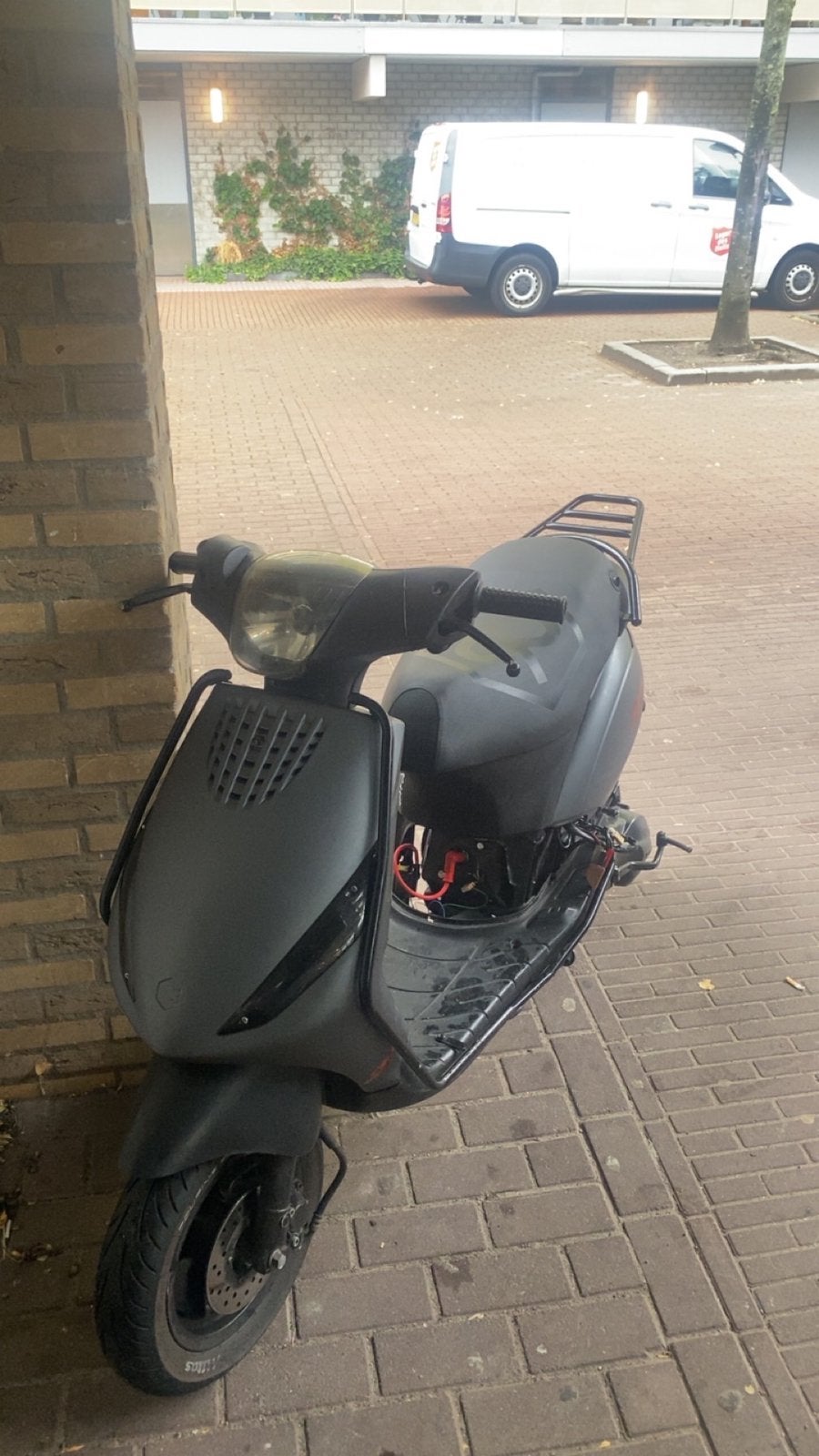 Zip 125 Geldig (ook teruil), Tweetakt, Zip, Zo goed als nieuw, Maximaal 25 km/u