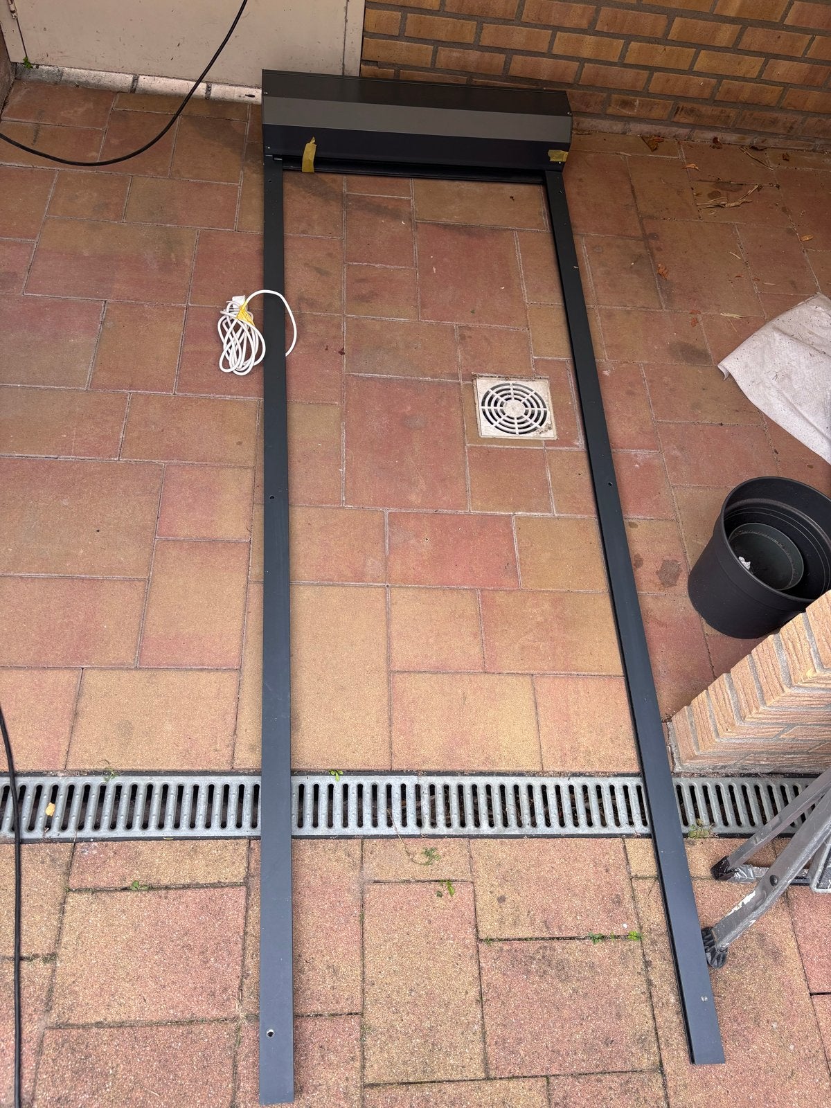 Elektrisch rolluik 250x90 cm - Antraciet met afstandsbedieni, Gebruikt, Overige kleuren, Ophalen of Verzenden, 200 cm of meer