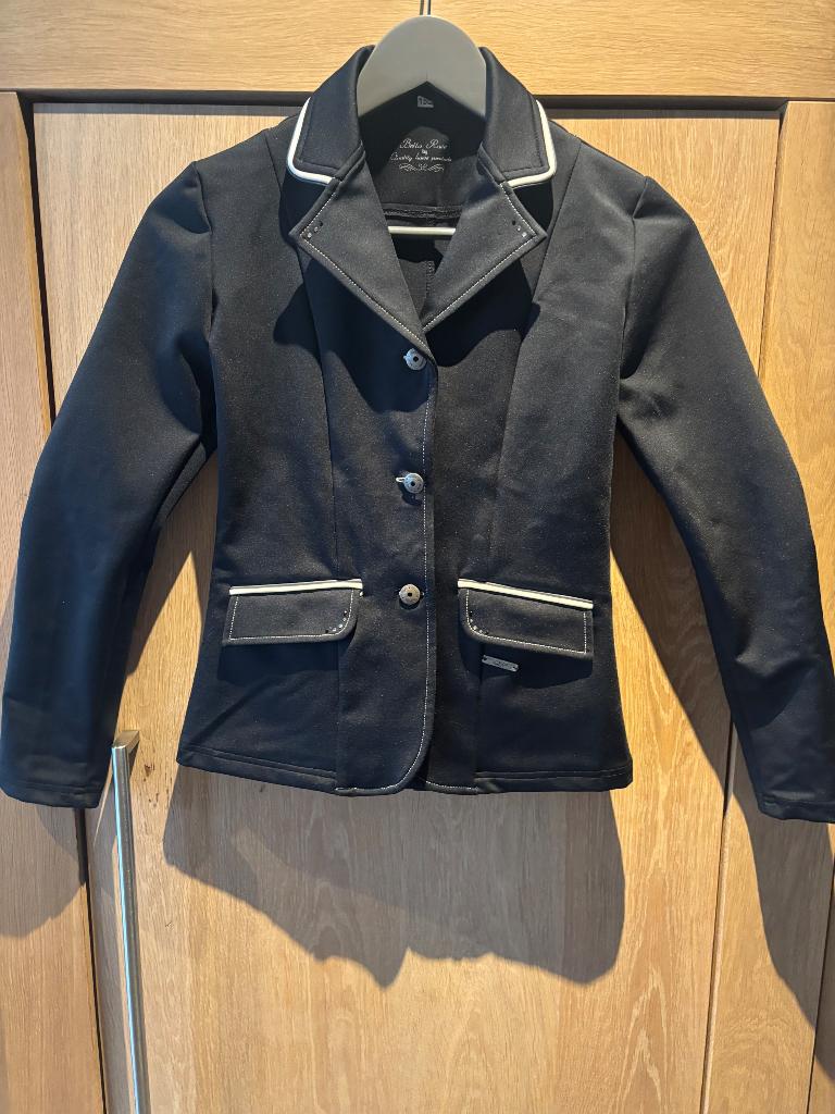 Zwart QHP wedstrijdjasje Coco / dressuurjasje 152, Dieren en Toebehoren, Paardrijkleding, Kinderen, Dressuur, Ophalen of Verzenden
