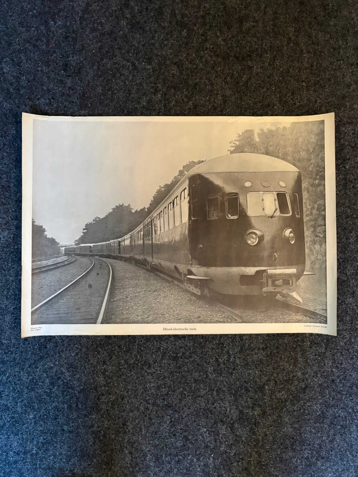 Oude poster ‘Diesel-electrische trein’, Verzamelen, Ophalen of Verzenden, Gebruikt, Trein
