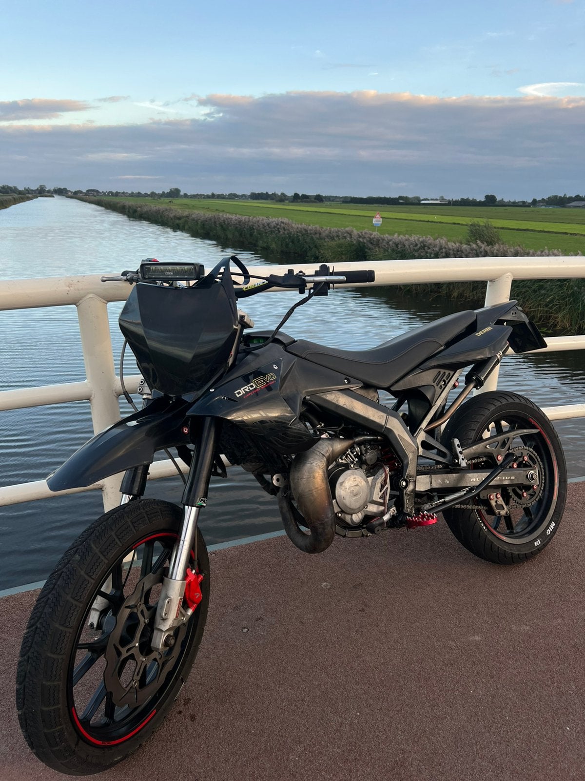 Derbi senda sm drd evo ltd Edition, Fietsen en Brommers, Brommers | Derbi, Ophalen, Gebruikt, Maximaal 45 km/u