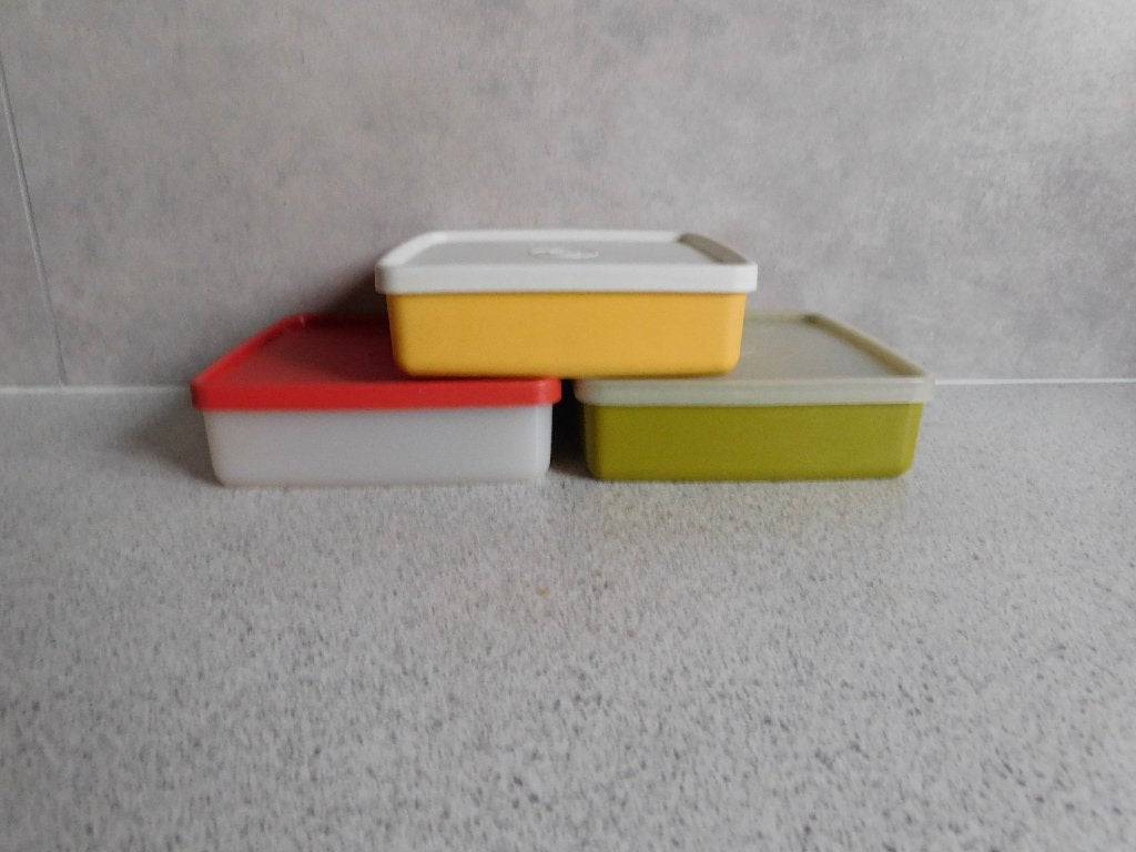 Tupperware Diepvriesdoos 300 ml. Rood, Geel en Groen Vintage, Ophalen of Verzenden, Groen, Geschikt voor vriezer