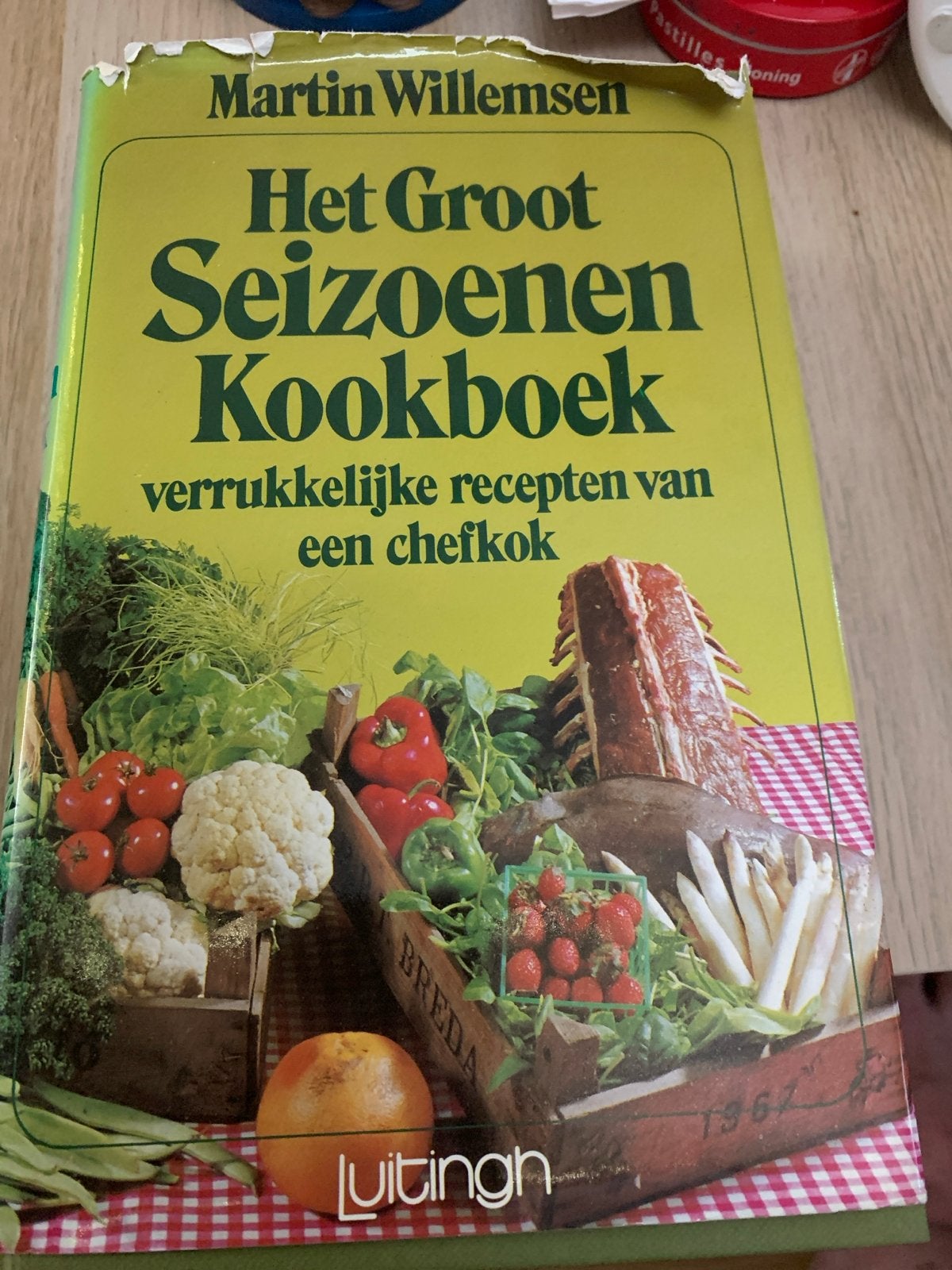 Het Groot Seizoenen Kookboek - Martin Willemsen, Ophalen of Verzenden, Gelezen, Europa, Hoofdgerechten
