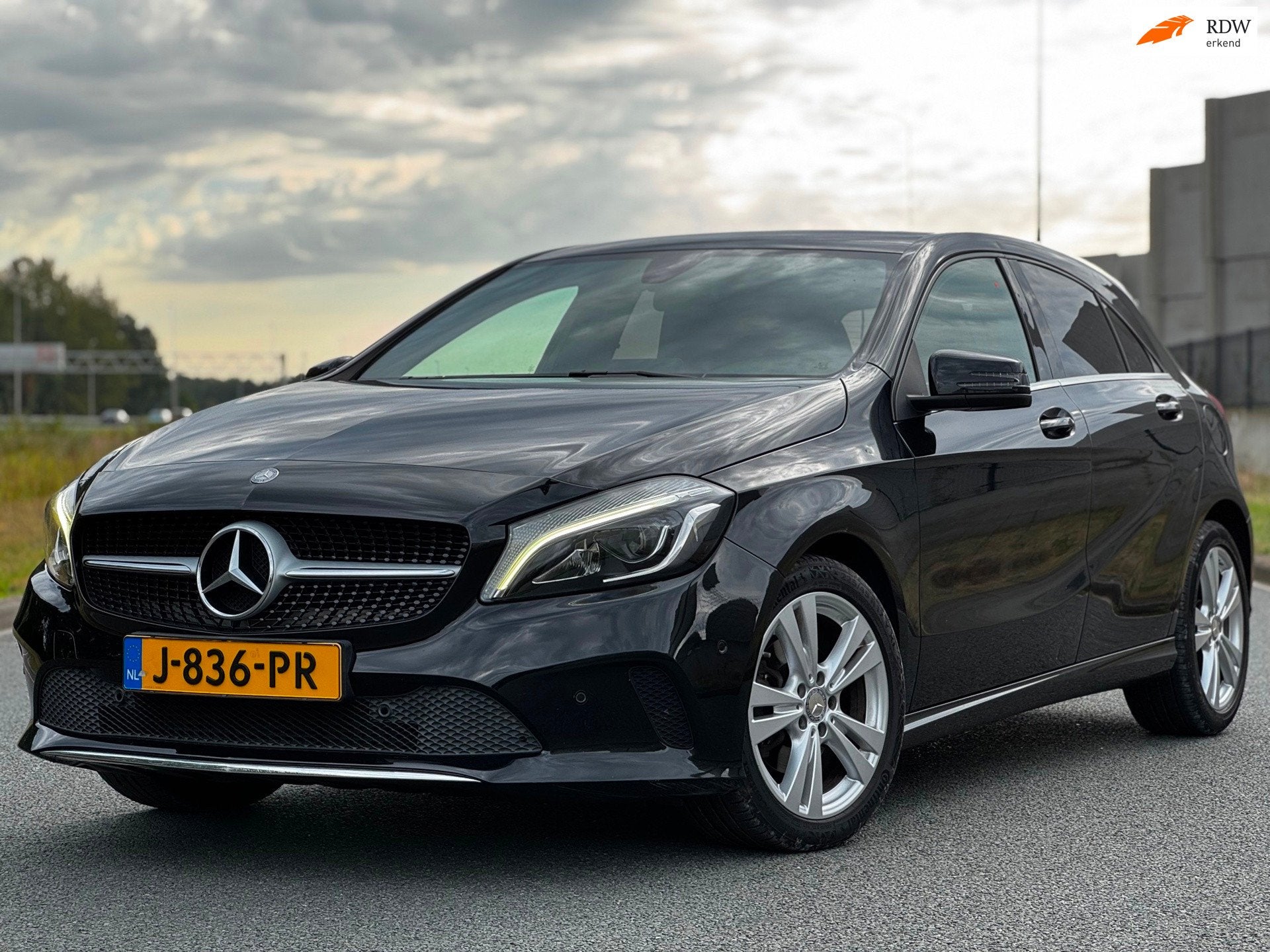 Mercedes-Benz A-klasse 160 Business|XENON|6BAK|STOELVERW|PSE, Auto's, Mercedes-Benz, Voorwielaandrijving, Gebruikt, Euro 6, 4 cilinders