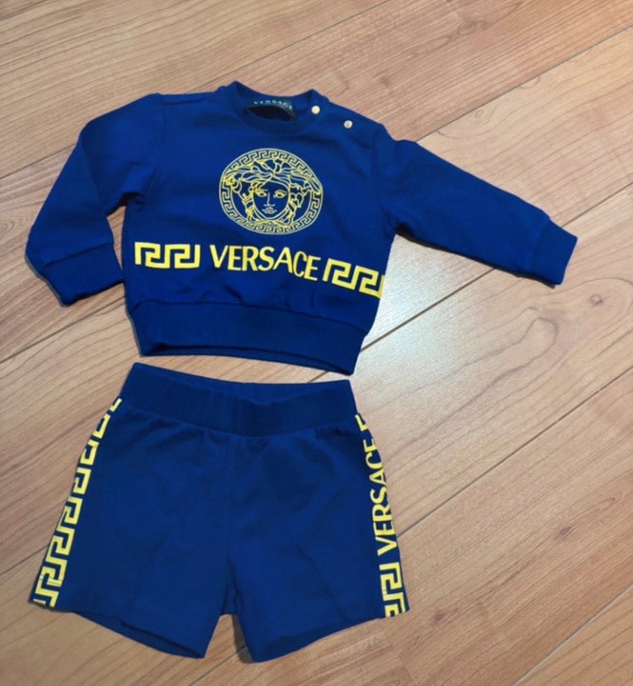 Nieuw Versace setje maat 68 trui + broek, Ophalen of Verzenden, Nieuw, Jongetje, Setje