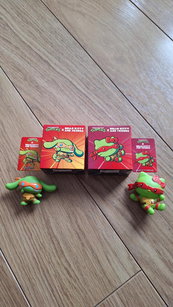 2x Mcdonalds Turtles X Hello Kitty and friends, Verzamelen, Poppetjes en Figuurtjes, Ophalen of Verzenden, Nieuw