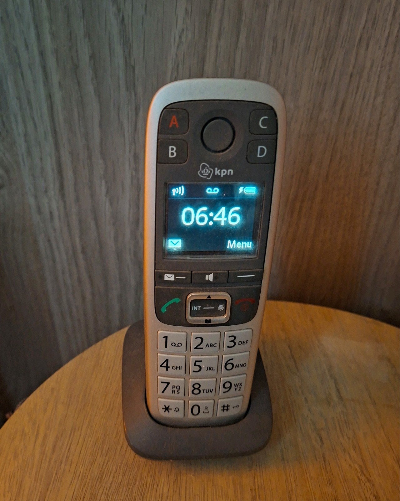 basis en 3 losse telefoons KPN, Ophalen of Verzenden, 1 handset