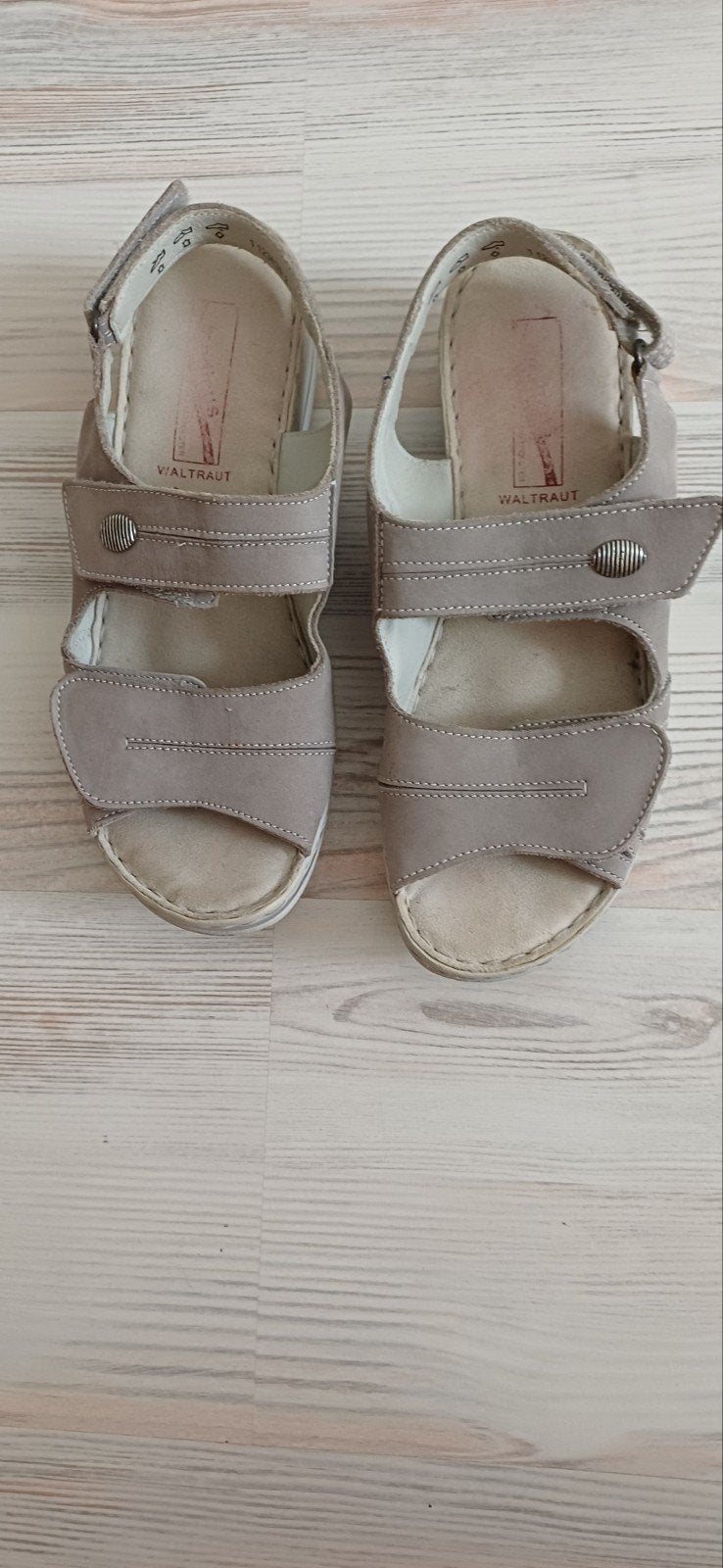 waltraut sandalen, G 5,5, maat 39, Beige, Zo goed als nieuw, Waltraut, Sandalen of Muiltjes