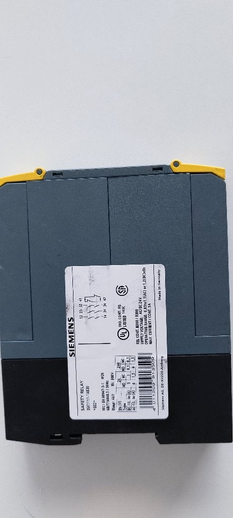 Siemens Sirius Safety Relay 3SK1111-1AB30, Hobby en Vrije tijd, Ophalen of Verzenden, Zo goed als nieuw