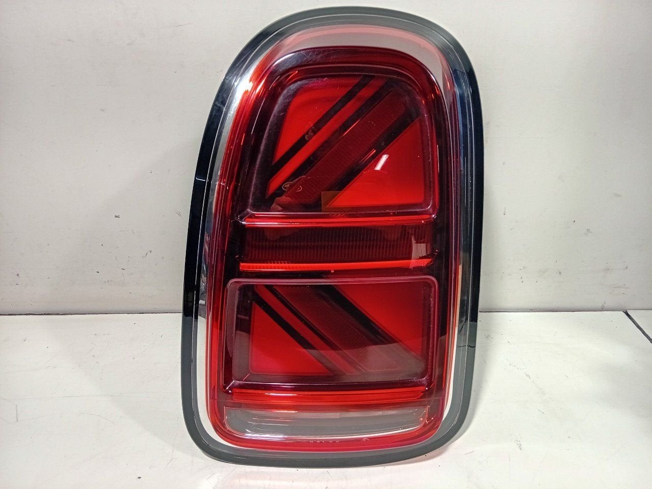 Achterlicht carrosserie rechts Mini Countryman, Onderdelen@venauto.nl, Van der Ven Autorecycling B.V., Gebruikt, Ettenseweg 76, 4706 PB Roosendaal, The Netherlands