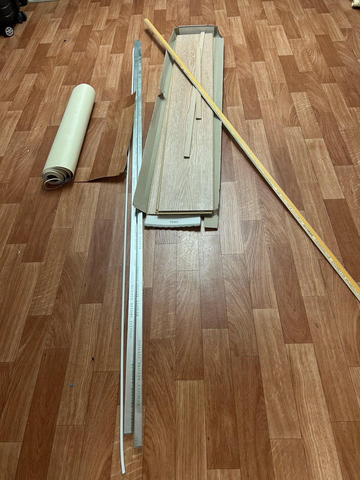 Nieuwe laminaatvloerdelen+accessoires, gratis mag apart weg, Nieuw, Ophalen of Verzenden, Minder dan 5 m², 10 tot 30 cm