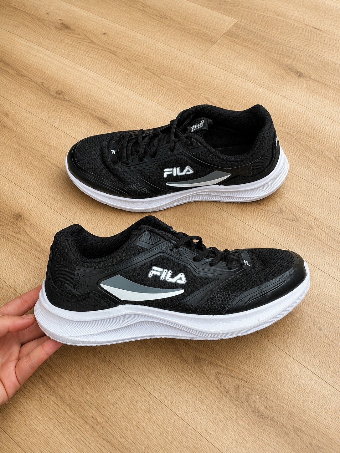 Fila Original Sneakers Maat 40 - Zo goed als nieuw, Zwart, Ophalen of Verzenden, Fila, Sneakers of Gympen