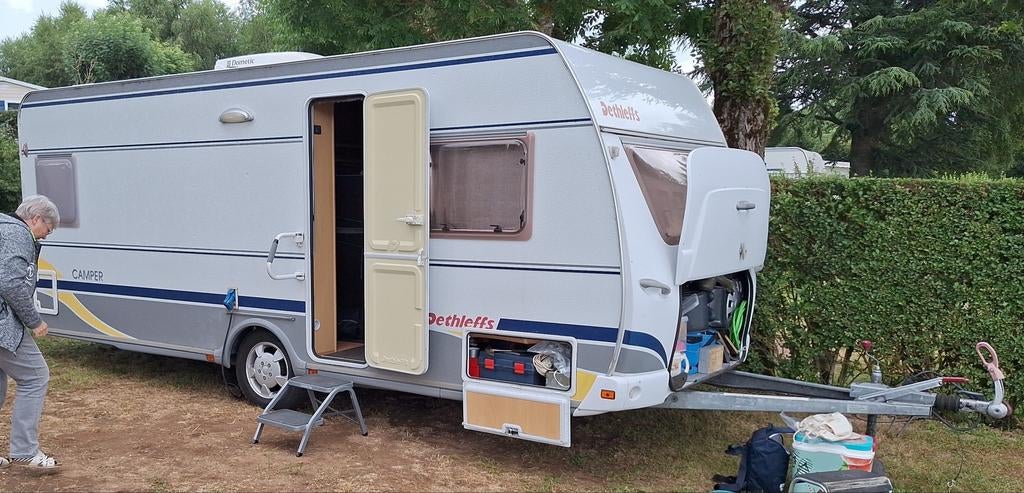 Dethleff 510 met voortent bouwjaar 2005, Rondzit, 750 - 1000 kg, 5 tot 6 meter, Tot en met 4