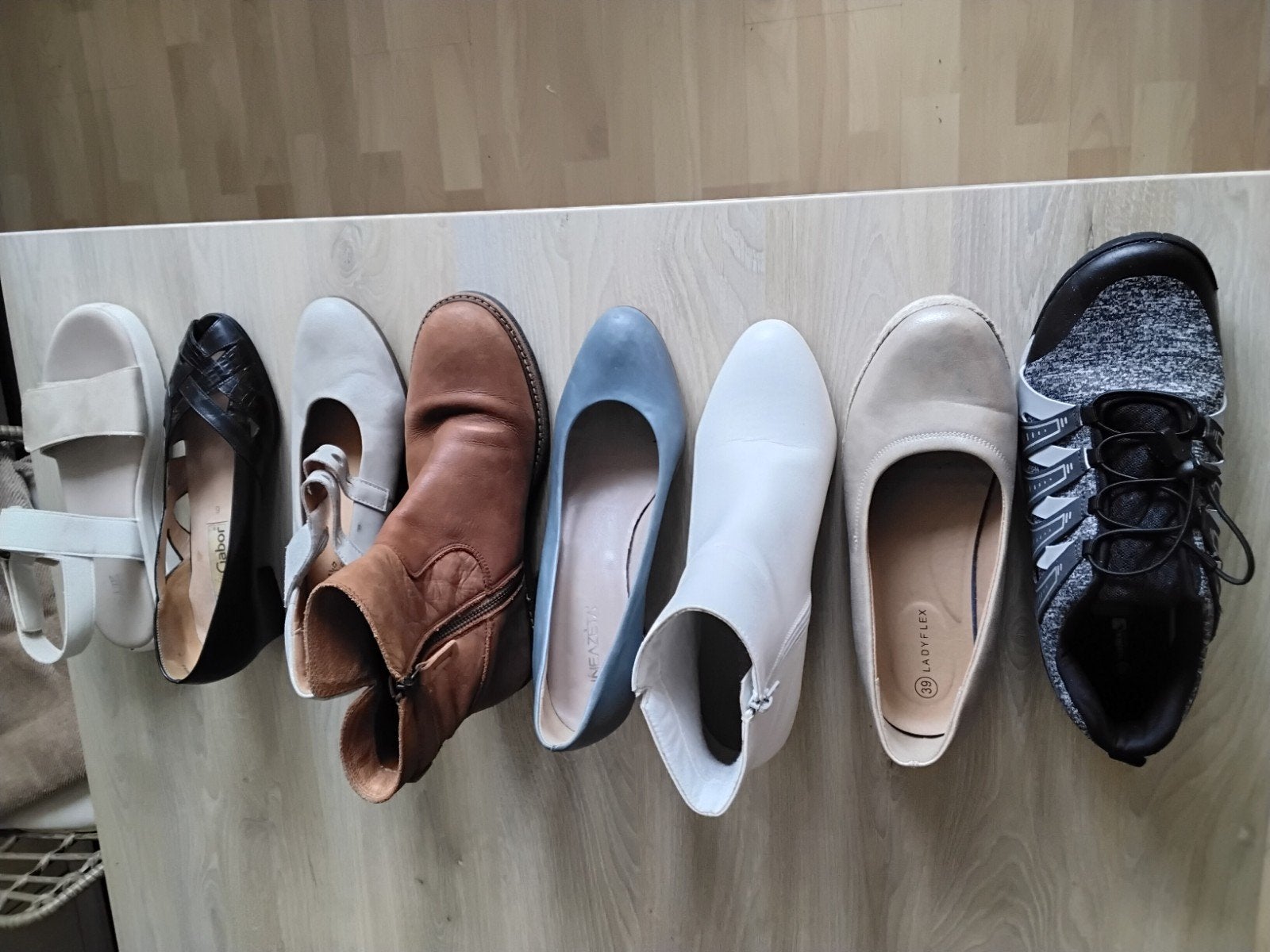 Schoenen 39, Kleding | Dames, Ophalen, Zo goed als nieuw, Overige kleuren, Sneakers of Gympen