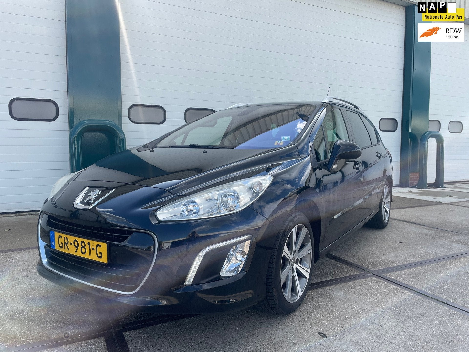 Peugeot 308 SW 1.6 VTi Blue Lease Executive, Auto's, Peugeot, Voorwielaandrijving, Euro 5, Stof, Gebruikt