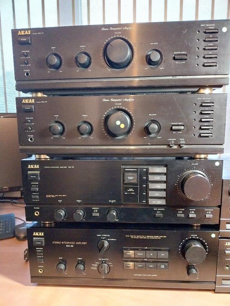 Akai Versterkers, Ophalen of Verzenden, Gebruikt, Minder dan 60 watt, Overige merken