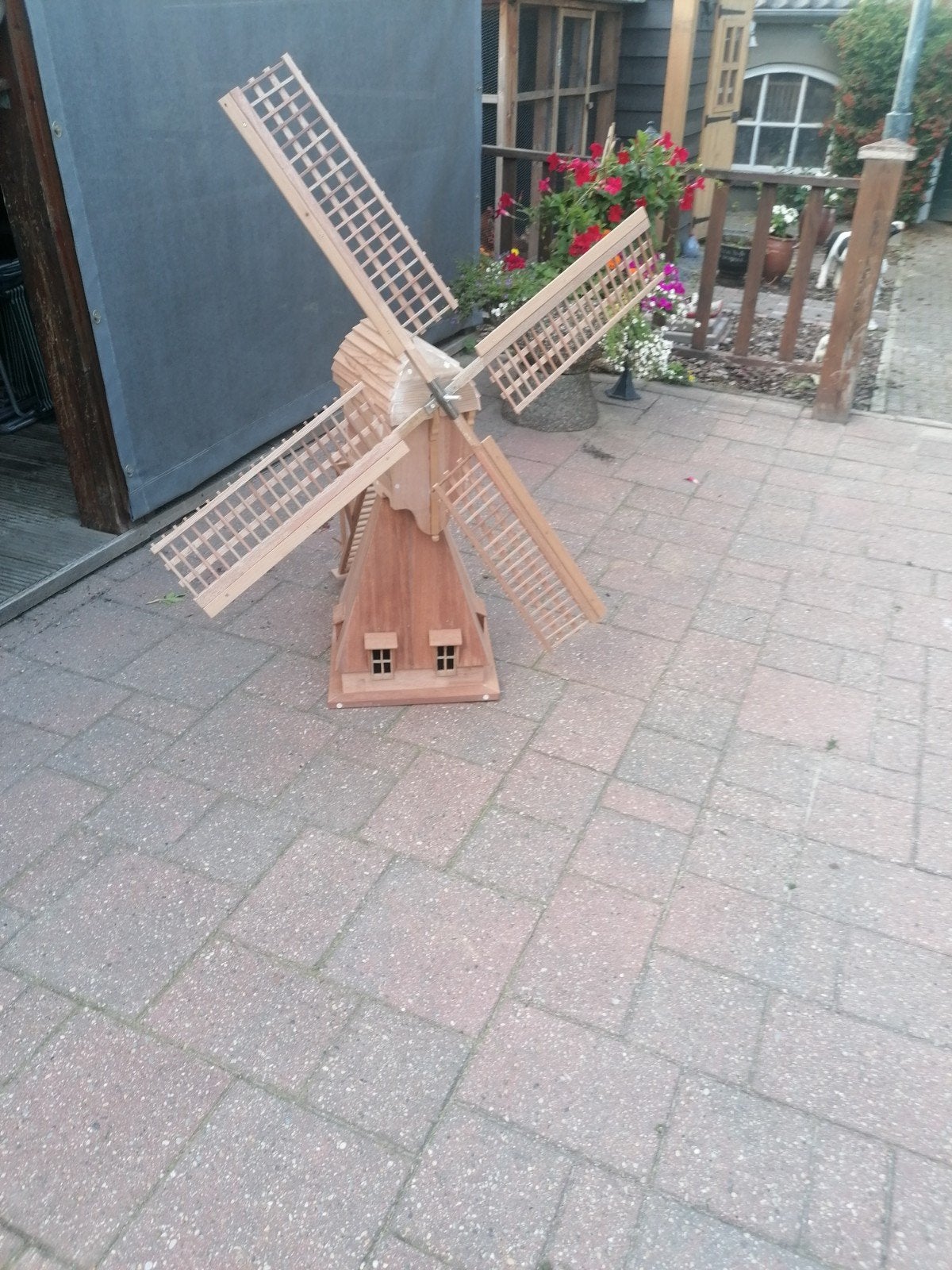hand gemaakte  molen, Ophalen