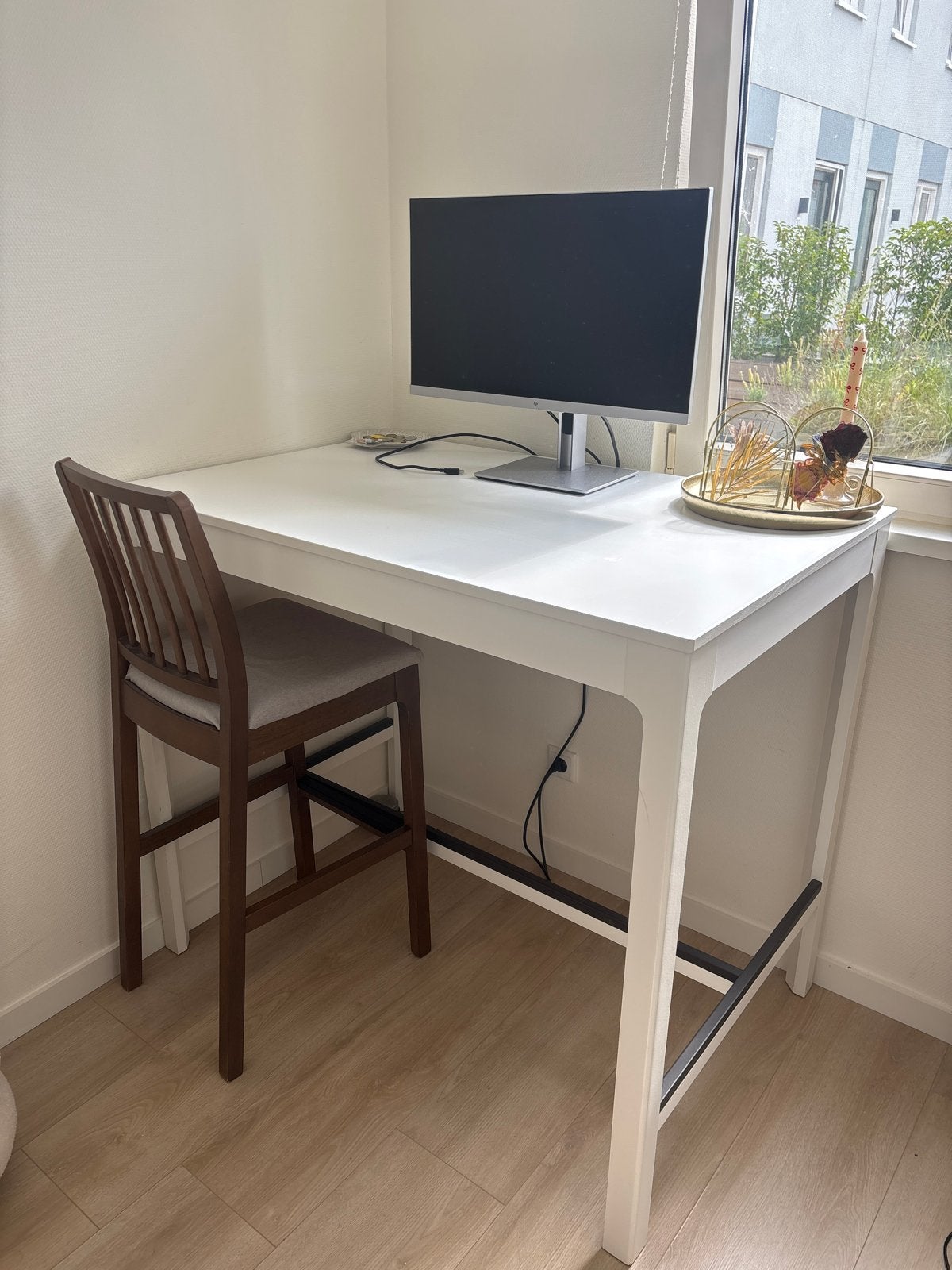 Witte bartafel IKEA Ekedalen, Huis en Inrichting, Tafels | Eettafels, Ophalen, Gebruikt, Tot twee personen, 50 tot 100 cm