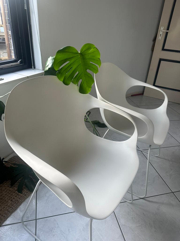 4 witte Italiaanse kuipstoelen design, Huis en Inrichting, Stoelen, Ophalen, Gebruikt, Wit, Design