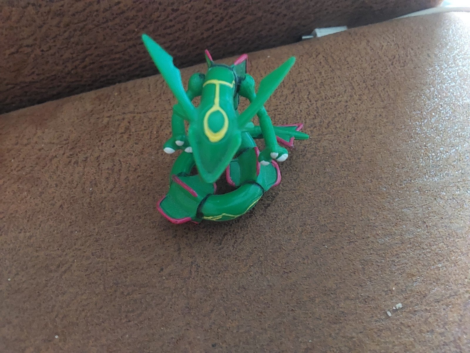 Rayquaza  pokemon poppetje, Verzamelen, Poppetjes en Figuurtjes, Ophalen of Verzenden, Zo goed als nieuw