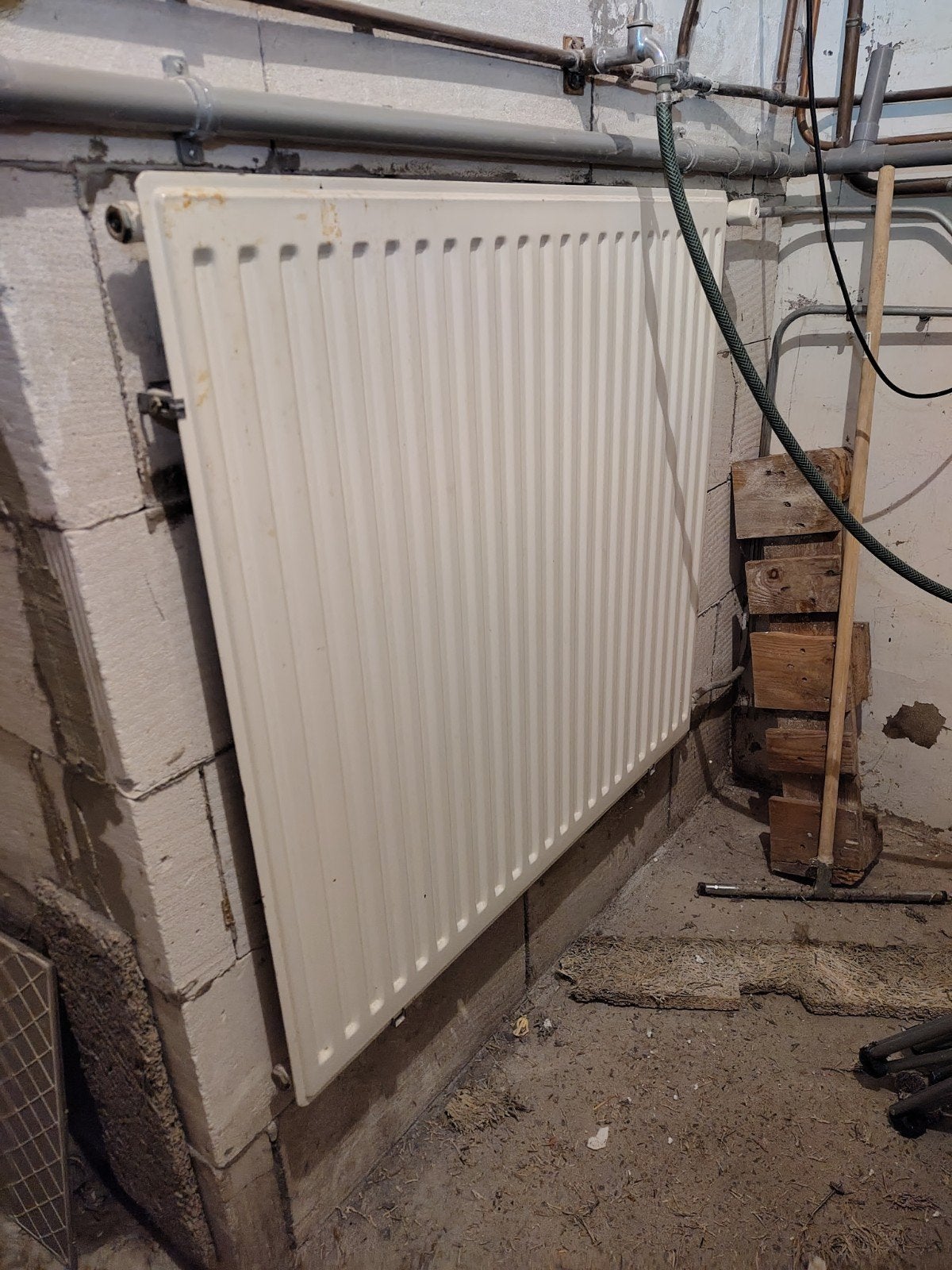 Platte radiator - 96x90 cm - Kan likje verf gebruiken, Ophalen, Gebruikt, Radiator, 60 tot 150 cm
