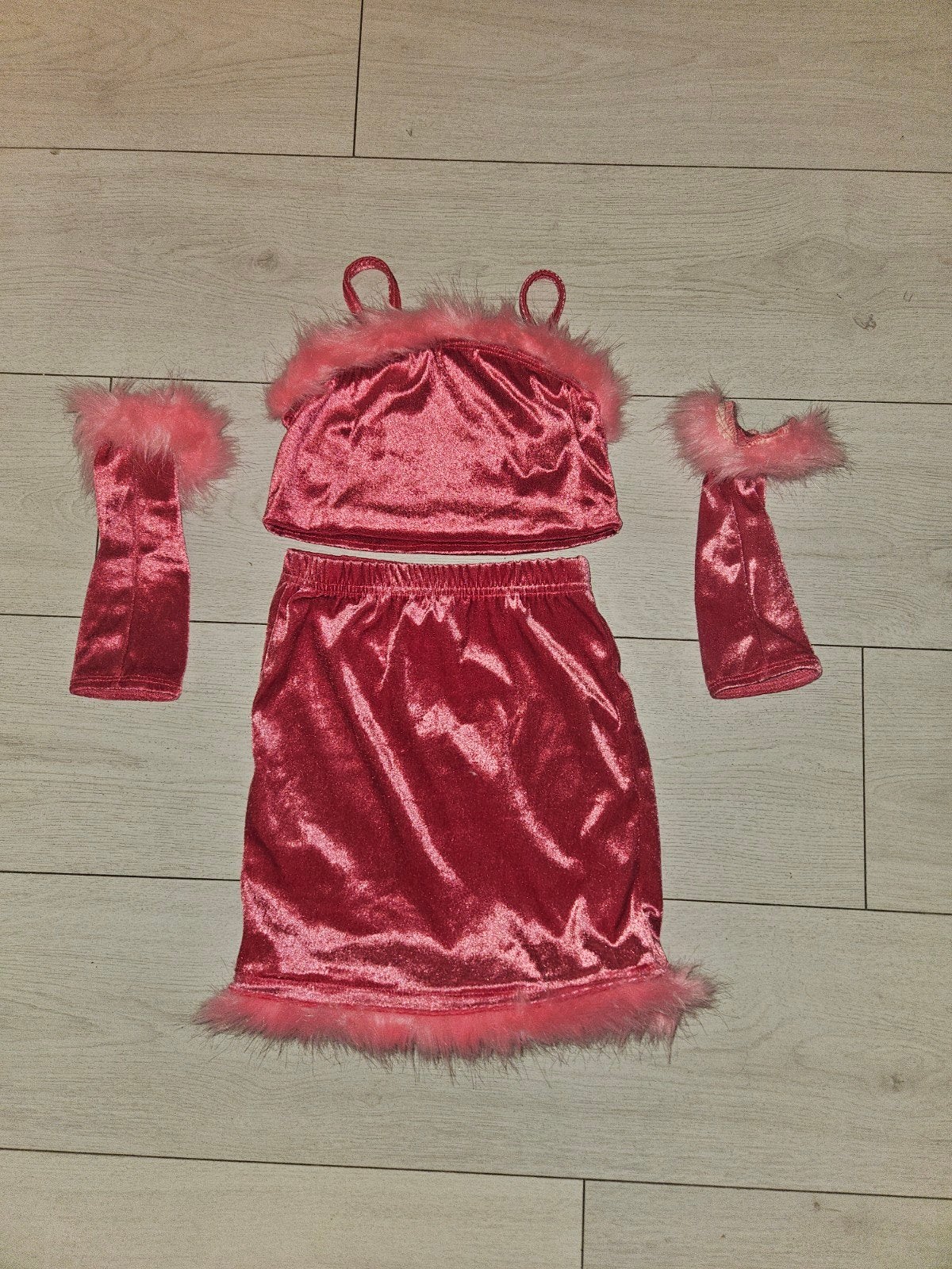 Mama en dochter roze fluwelen set met bont - XS en 8 jaar, Ophalen, Zo goed als nieuw, Meisje, Setje