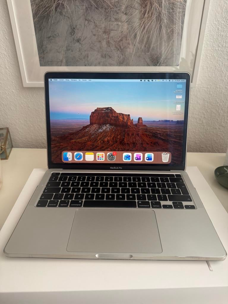 MacBook Pro 13-inch (2020) – 256 GB – zeer nette staat, 2 tot 3 Ghz, 13 inch, Zo goed als nieuw, Ophalen