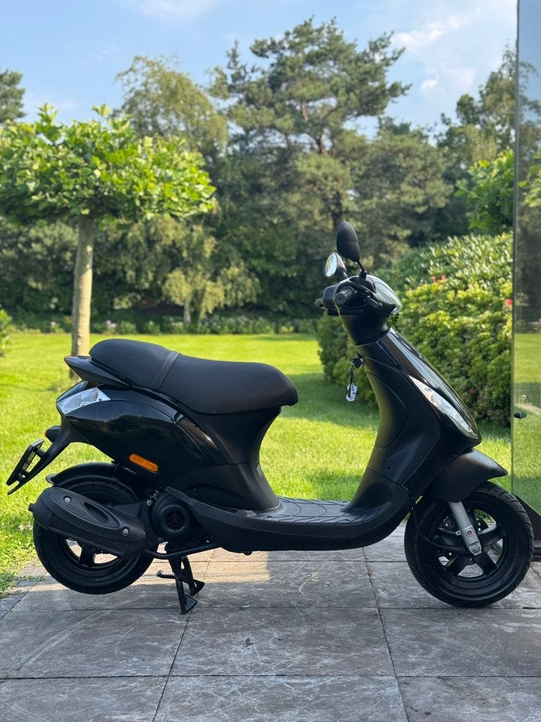 ⭐️Piaggio zip 4 takt 50cc carburateur in nieuwstaat⭐️, Fietsen en Brommers, Scooters | Piaggio, Niet ingevuld, Niet ingevuld, Niet ingevuld