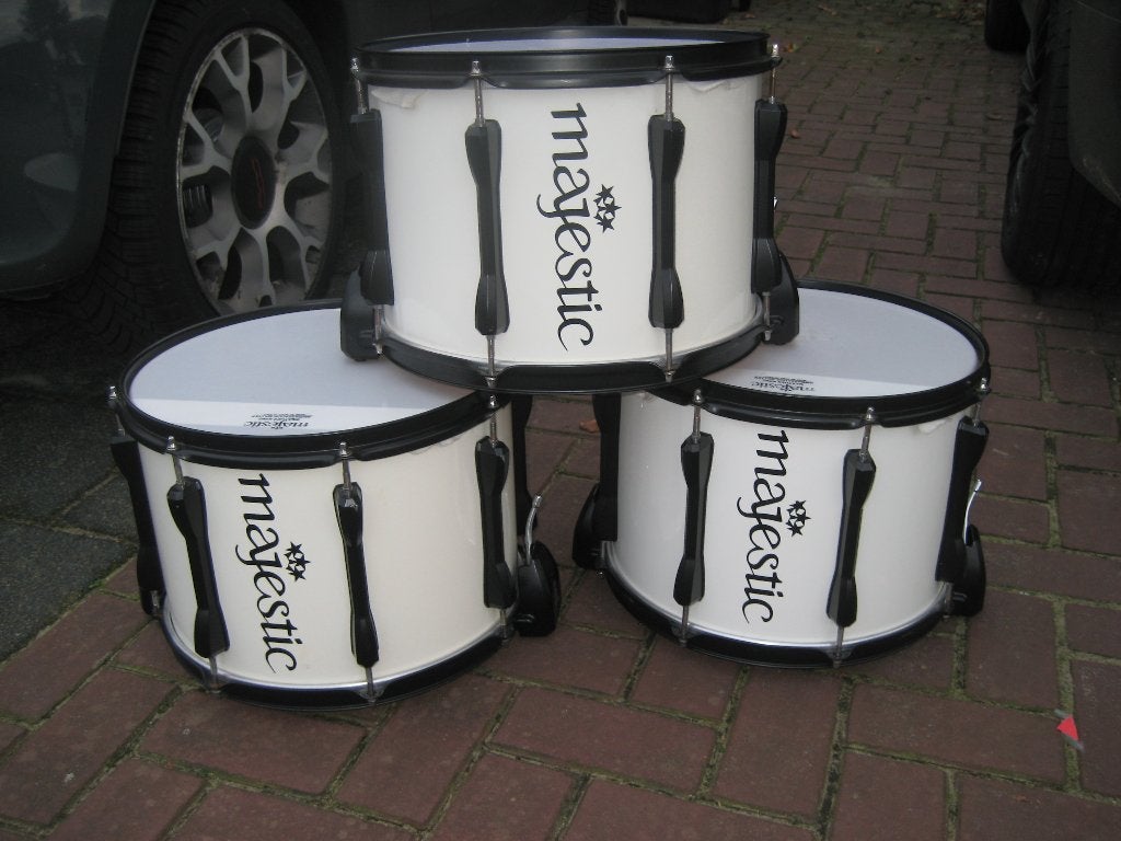 Marching Majestic Endeavor Snare 14" (3 stuks), Ophalen of Verzenden, Gebruikt, Drums of Percussie